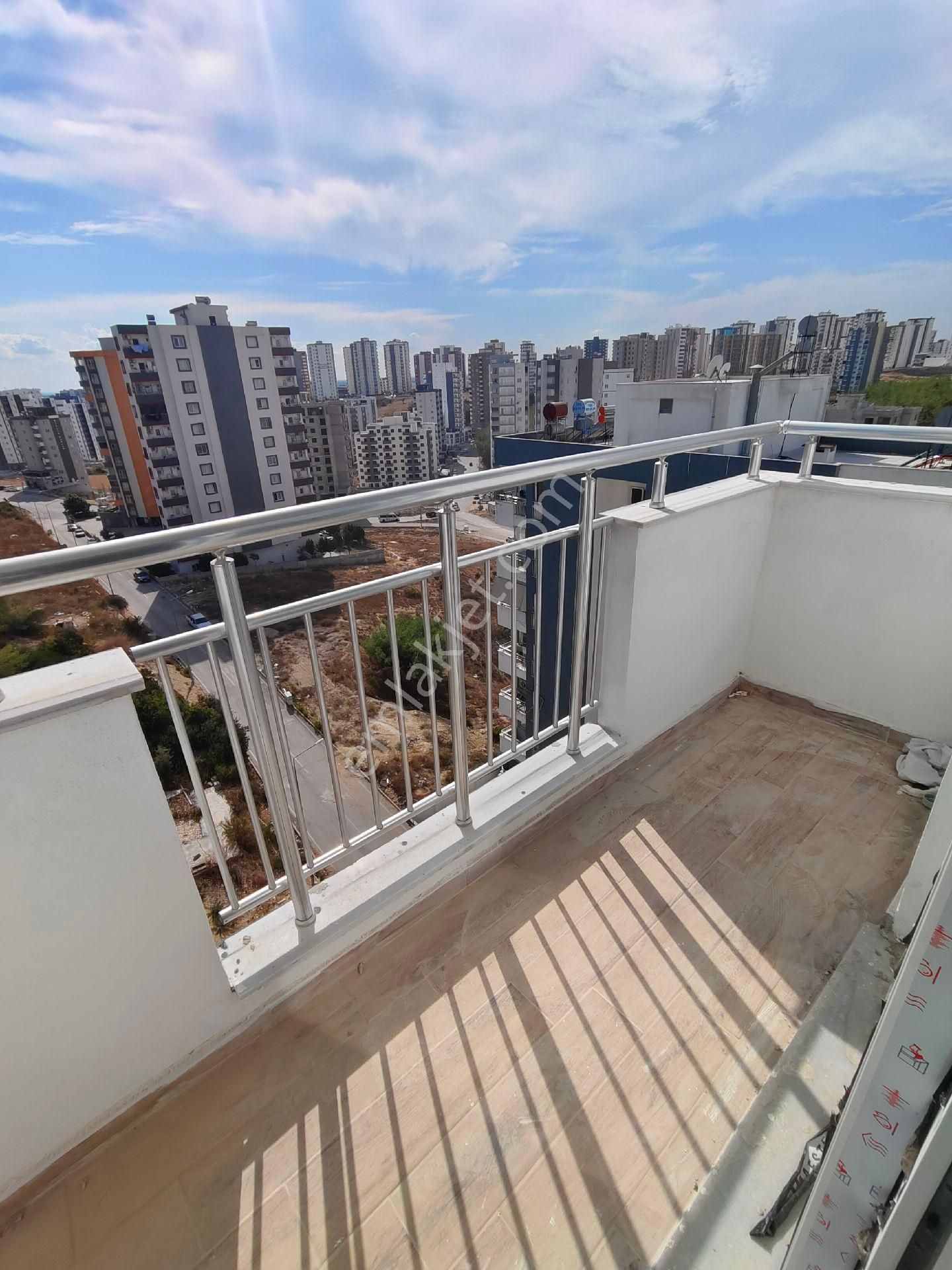 Hasarsız İskanlı Yeni Apartmanda 1+1 Kiralık Daire - Görsel 6