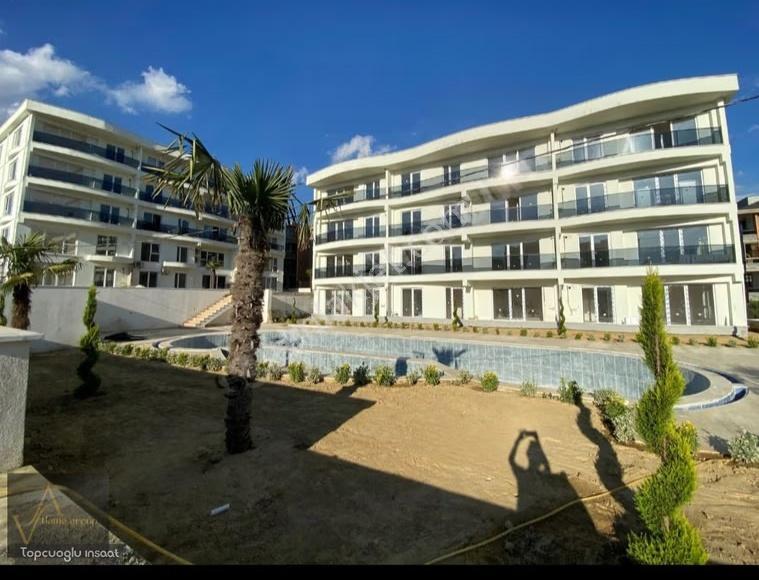 Mamikler Başiskele Havuzlu Site İçerisinde 2+1 Satılık Daire.