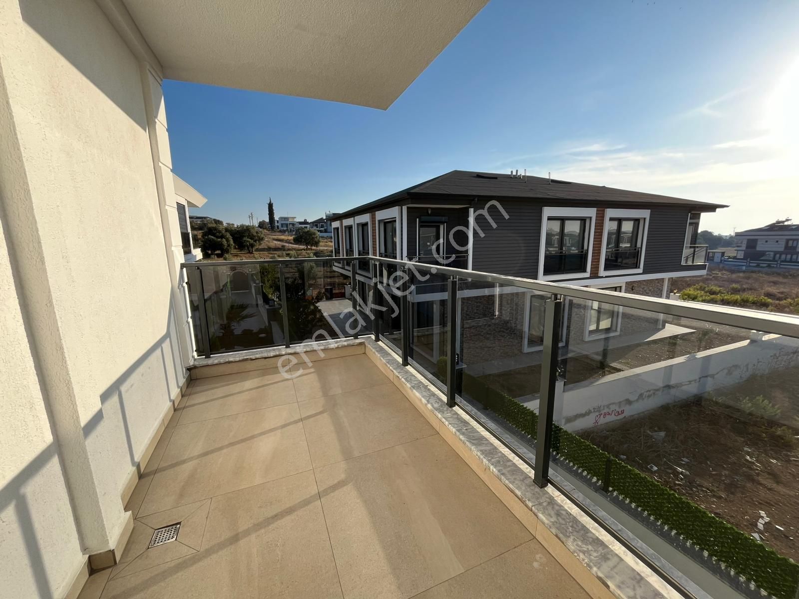 Didimde Havuzlu 3+1 Villa - Görsel 19