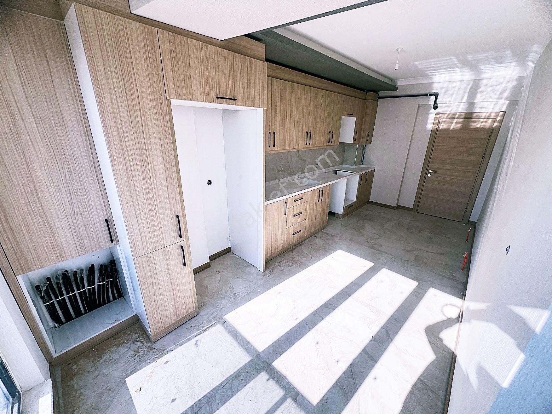 Cihandan Güventepe De Kalaballı Ve Güventepe Cadde Yakını Satlık Sıfır 3+1 Daire - Görsel 8