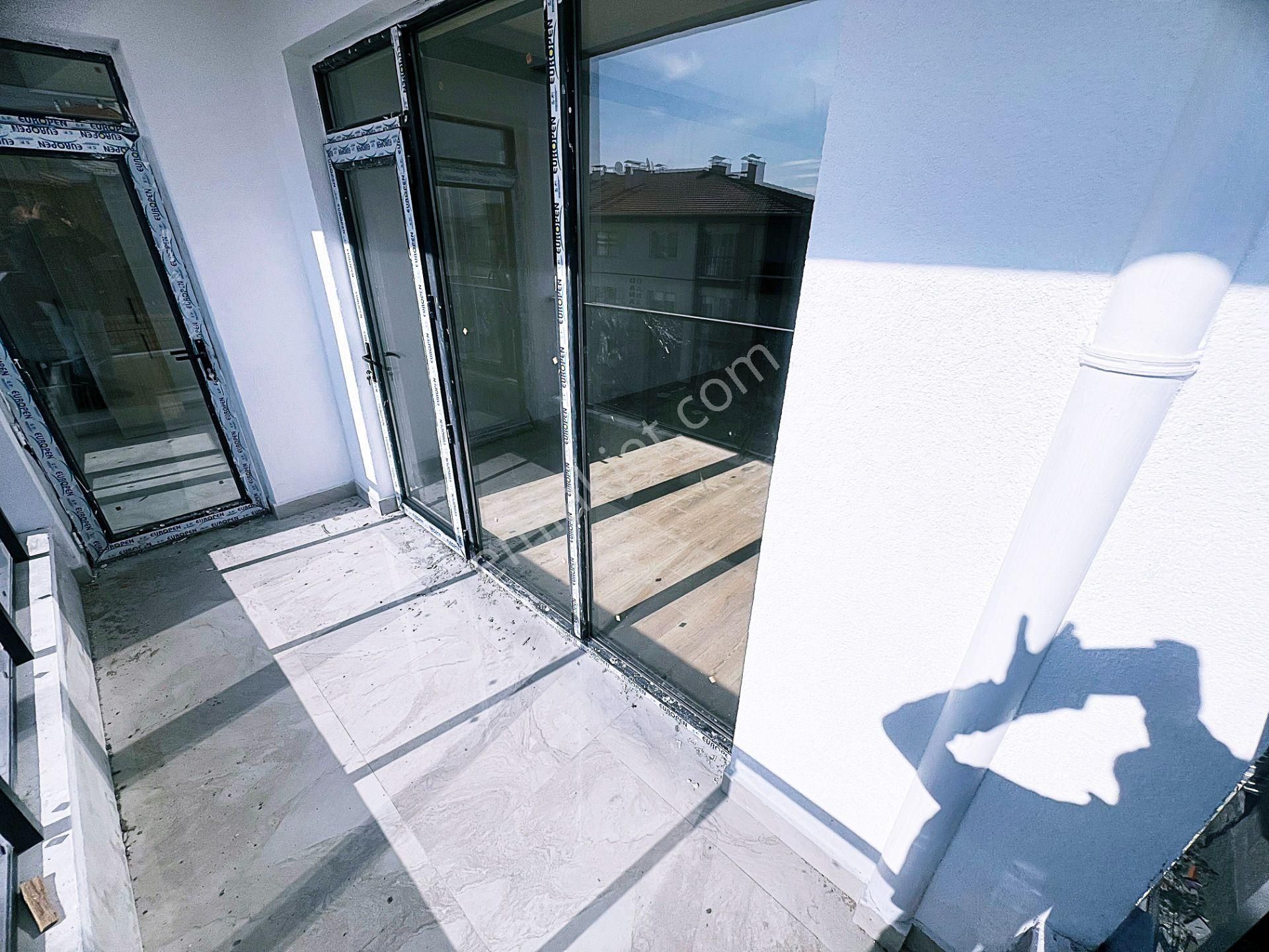 Cihandan Güventepe De Kalaballı Ve Güventepe Cadde Yakını Satlık Sıfır 3+1 Daire - Görsel 11