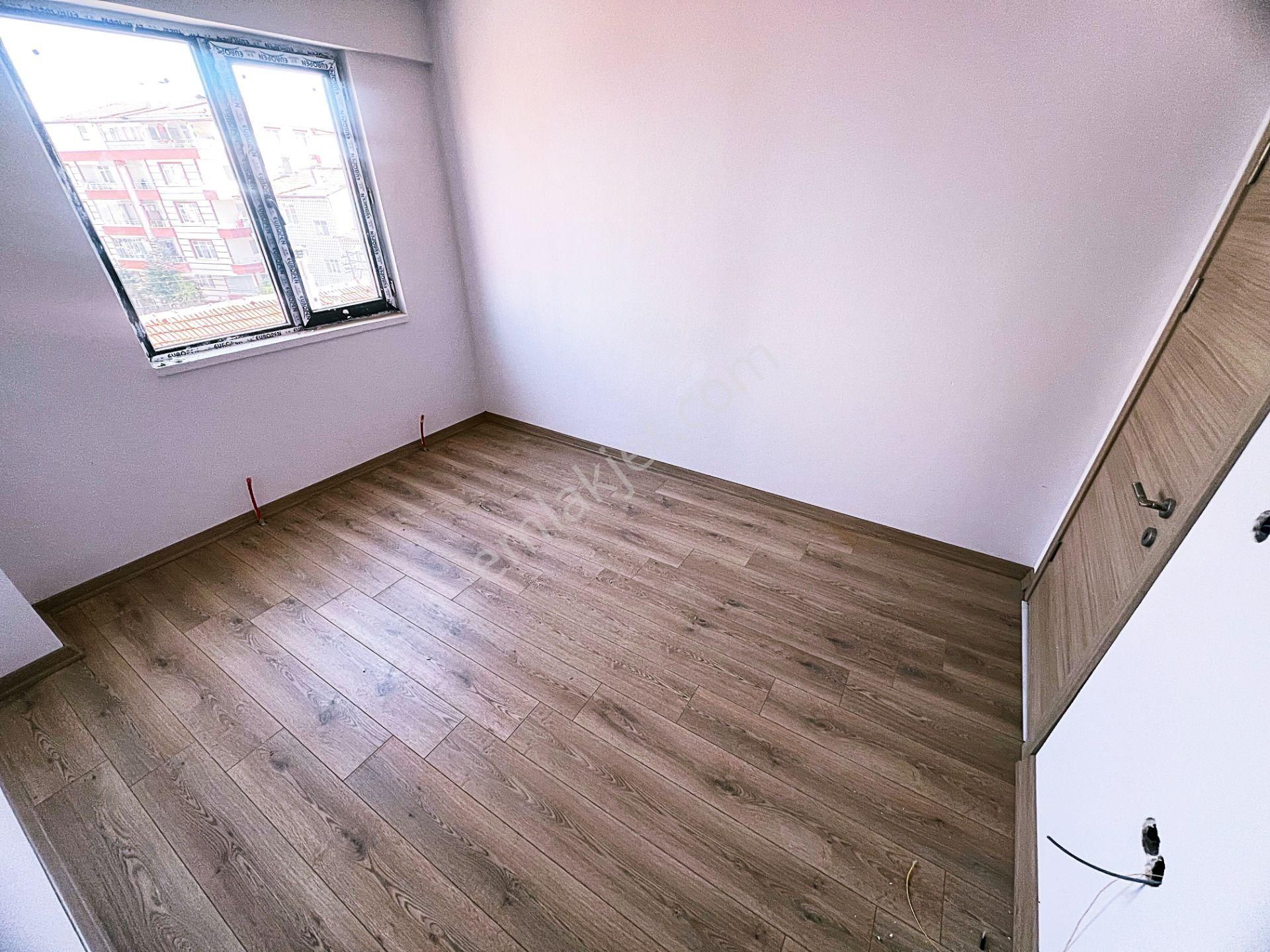 Cihandan Güventepe De Kalaballı Ve Güventepe Cadde Yakını Satlık Sıfır 3+1 Daire - Görsel 25