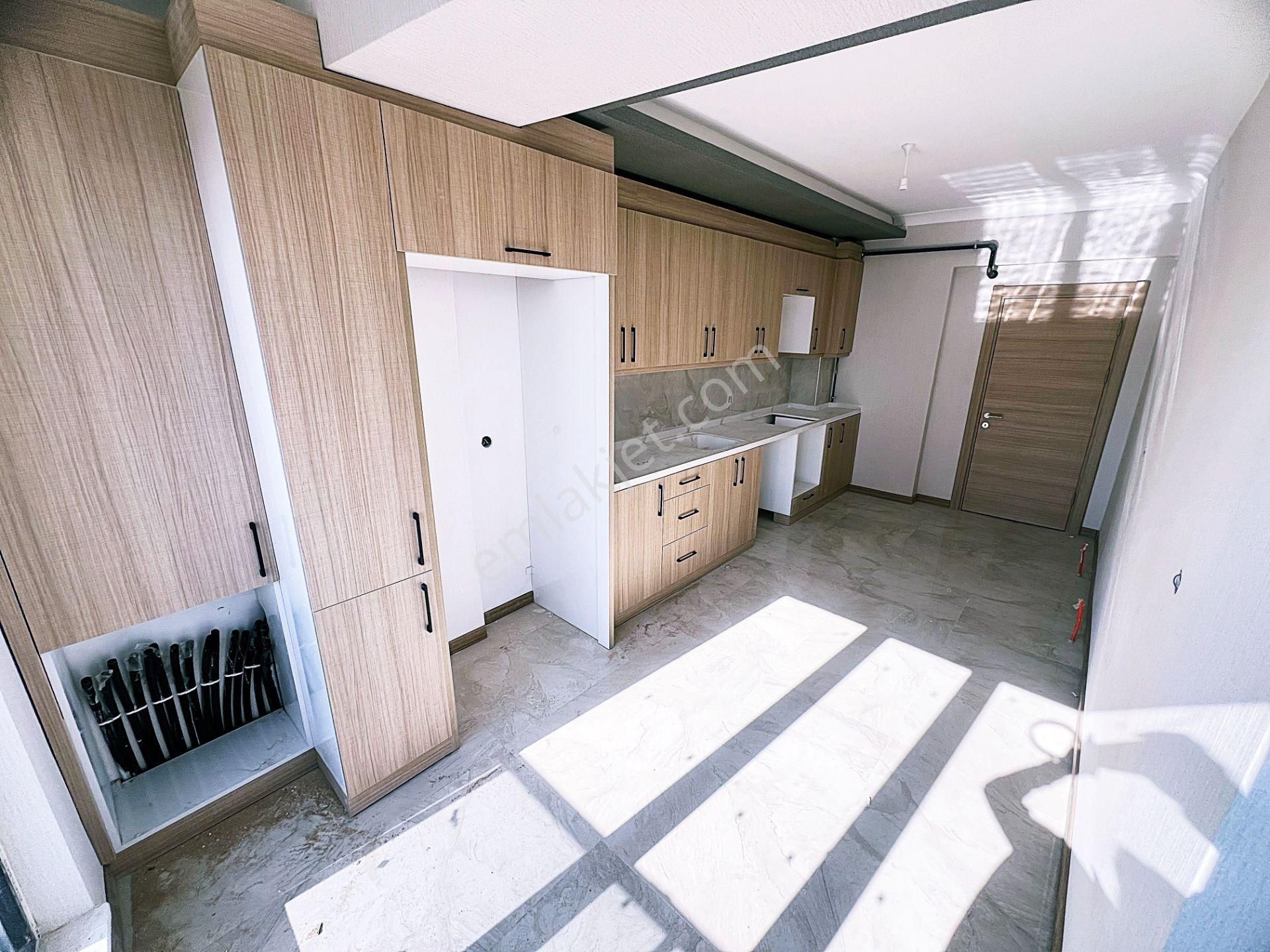 Cihandan Güventepe De Kalaballı Ve Güventepe Cadde Yakını Satlık Sıfır 3+1 Daire - Görsel 7