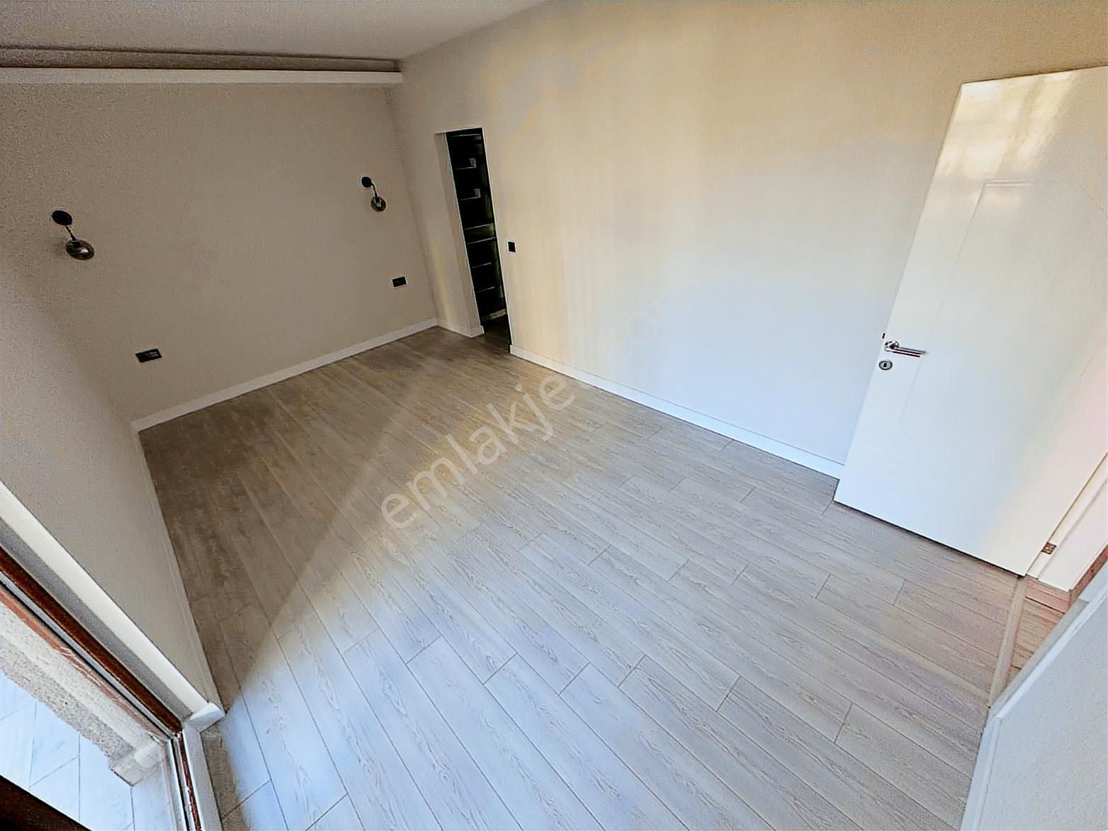 Ova Gross Çaprazı 2.kat 4+1 Lüx Yapılı Ön Cephe Kupon Site Daire - Görsel 22