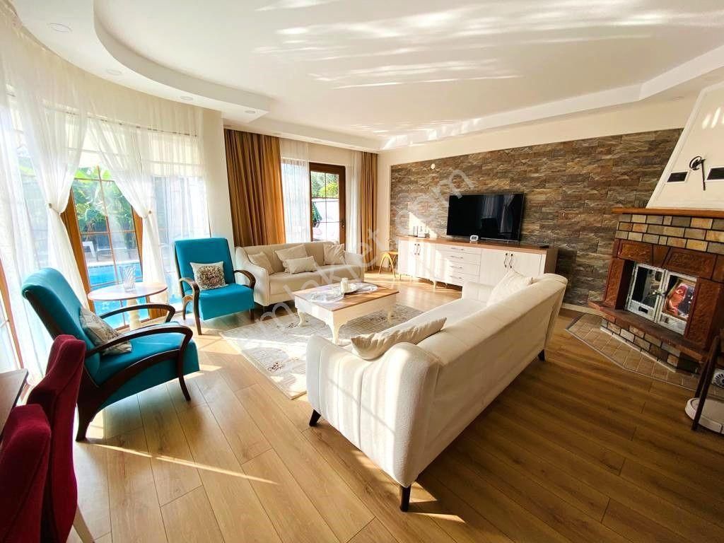 Goldhouse Dan Satılık Villa Akarca Da Havuzlu 4+1 - Görsel 9