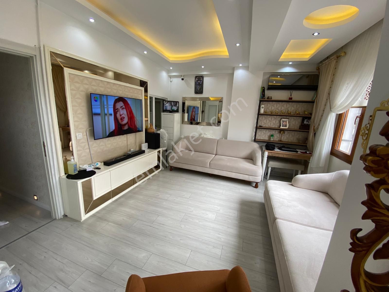 Acill Konak Zeytinlik Mah.de Kemer İzban Yakını 2+1 85m2 Dgazlı Asansörlü Lüx Satılık Daire - Görsel 3