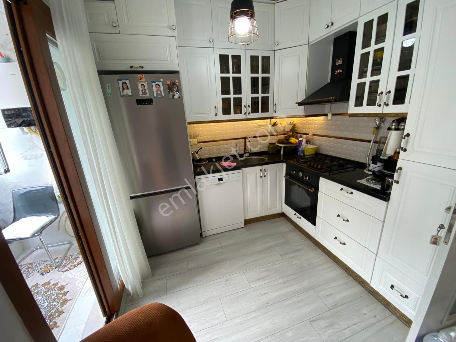 Acill Konak Zeytinlik Mah.de Kemer İzban Yakını 2+1 85m2 Dgazlı Asansörlü Lüx Satılık Daire - Görsel 20