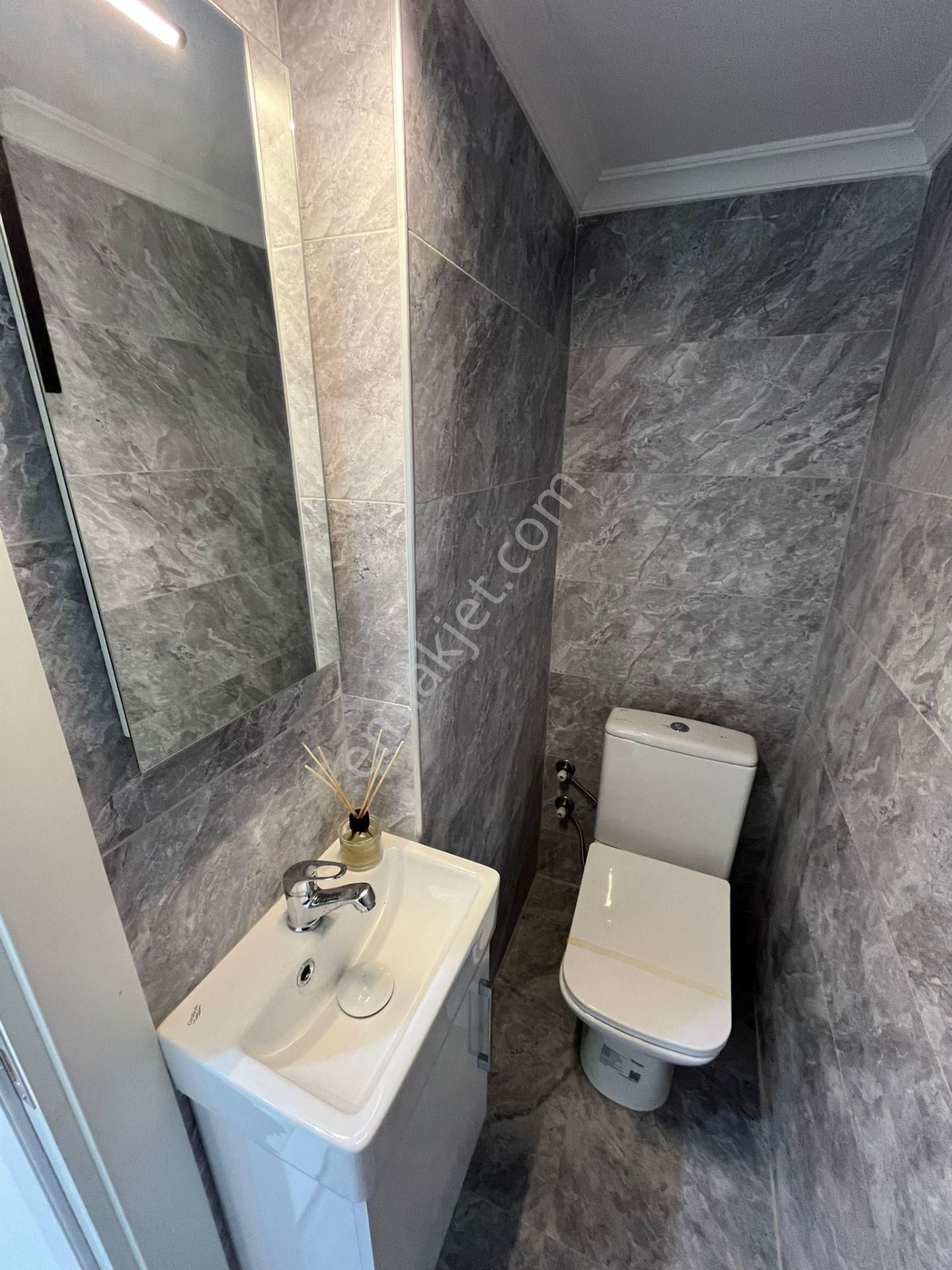 Mithatpaşa Cad. Arakat Full Yapılı 3+1 Asansörlü Daire - Görsel 32