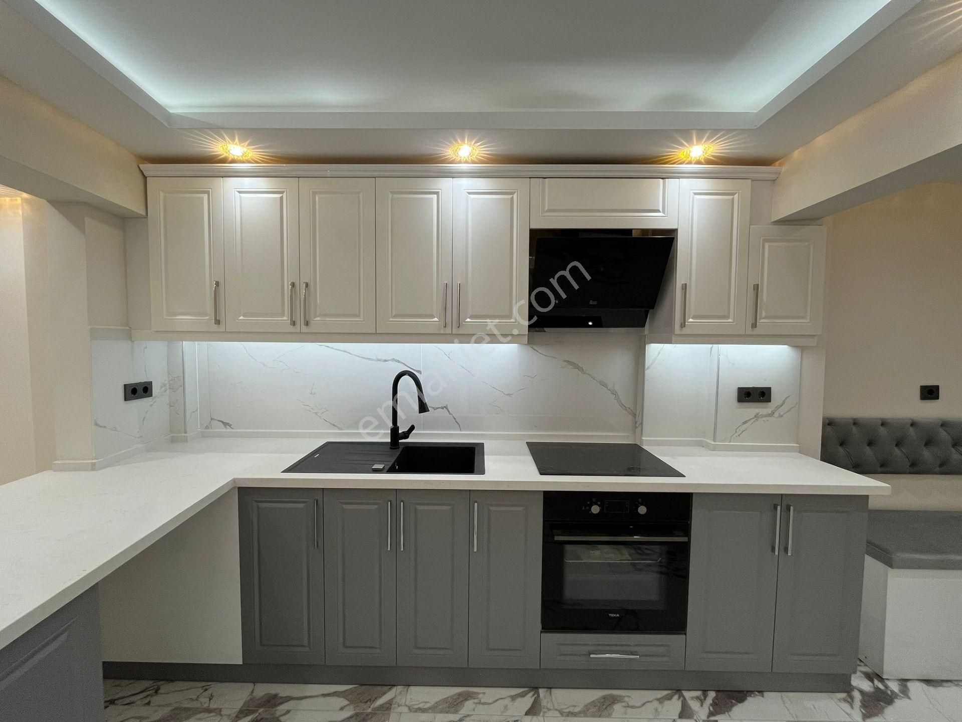 Mithatpaşa Cad. Arakat Full Yapılı 3+1 Asansörlü Daire - Görsel 4