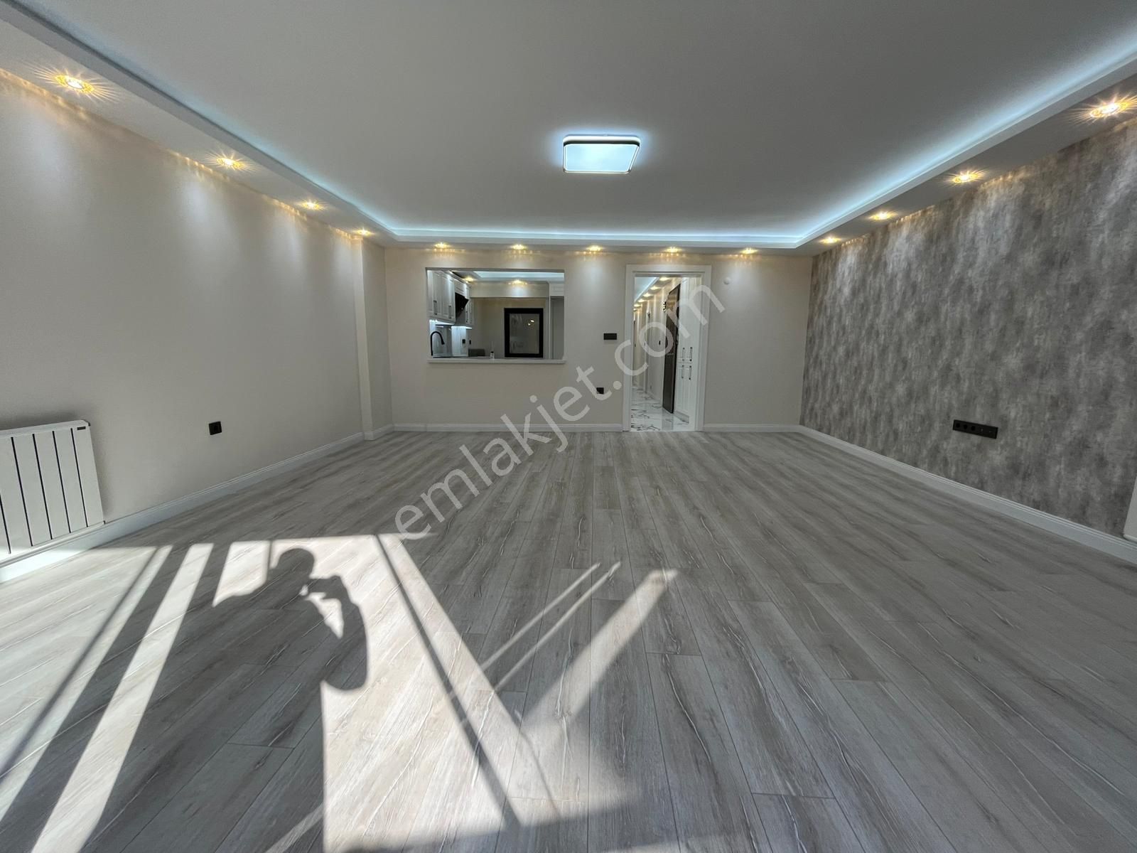 Mithatpaşa Cad. Arakat Full Yapılı 3+1 Asansörlü Daire - Görsel 15