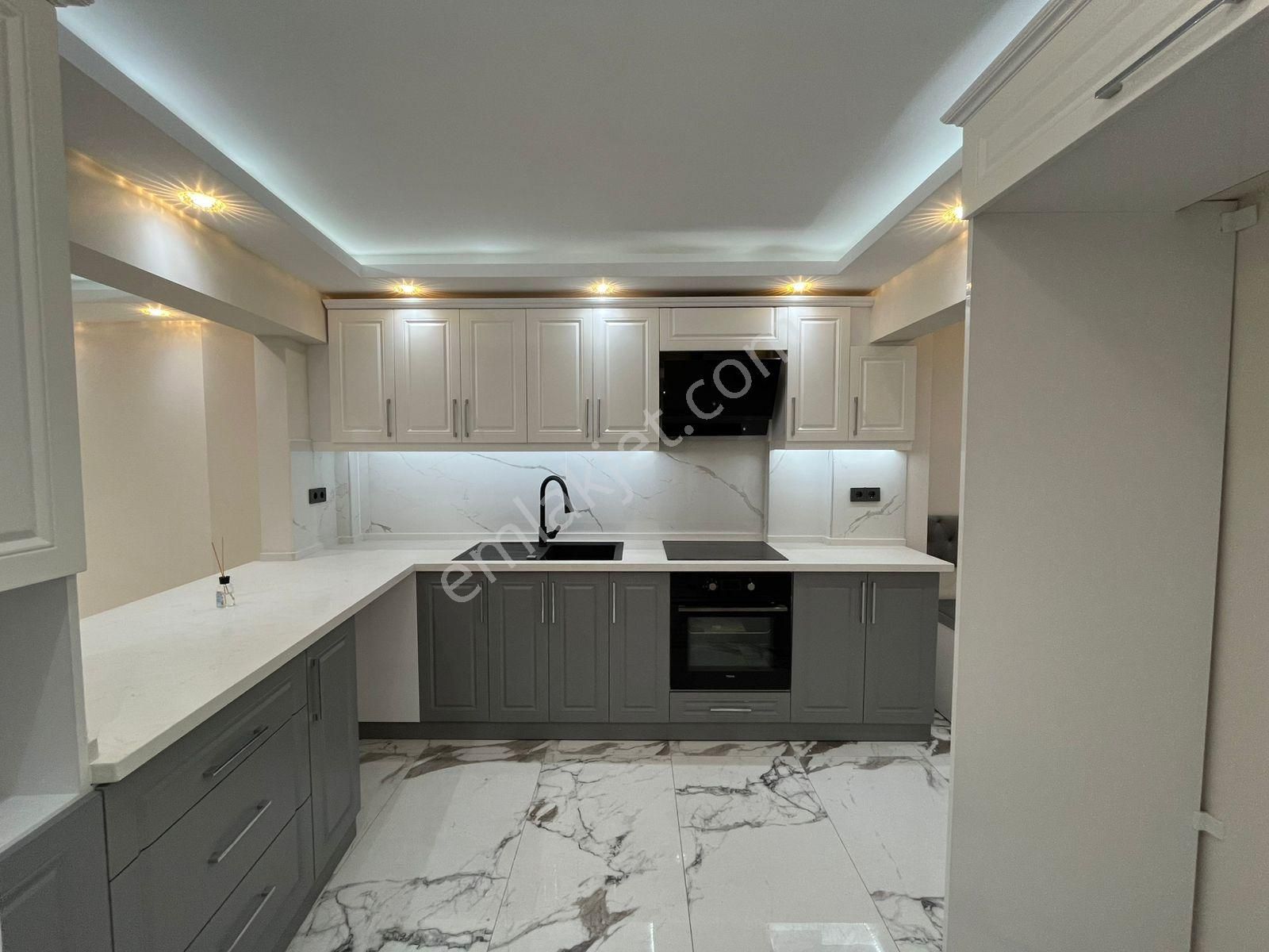 Mithatpaşa Cad. Arakat Full Yapılı 3+1 Asansörlü Daire - Görsel 3