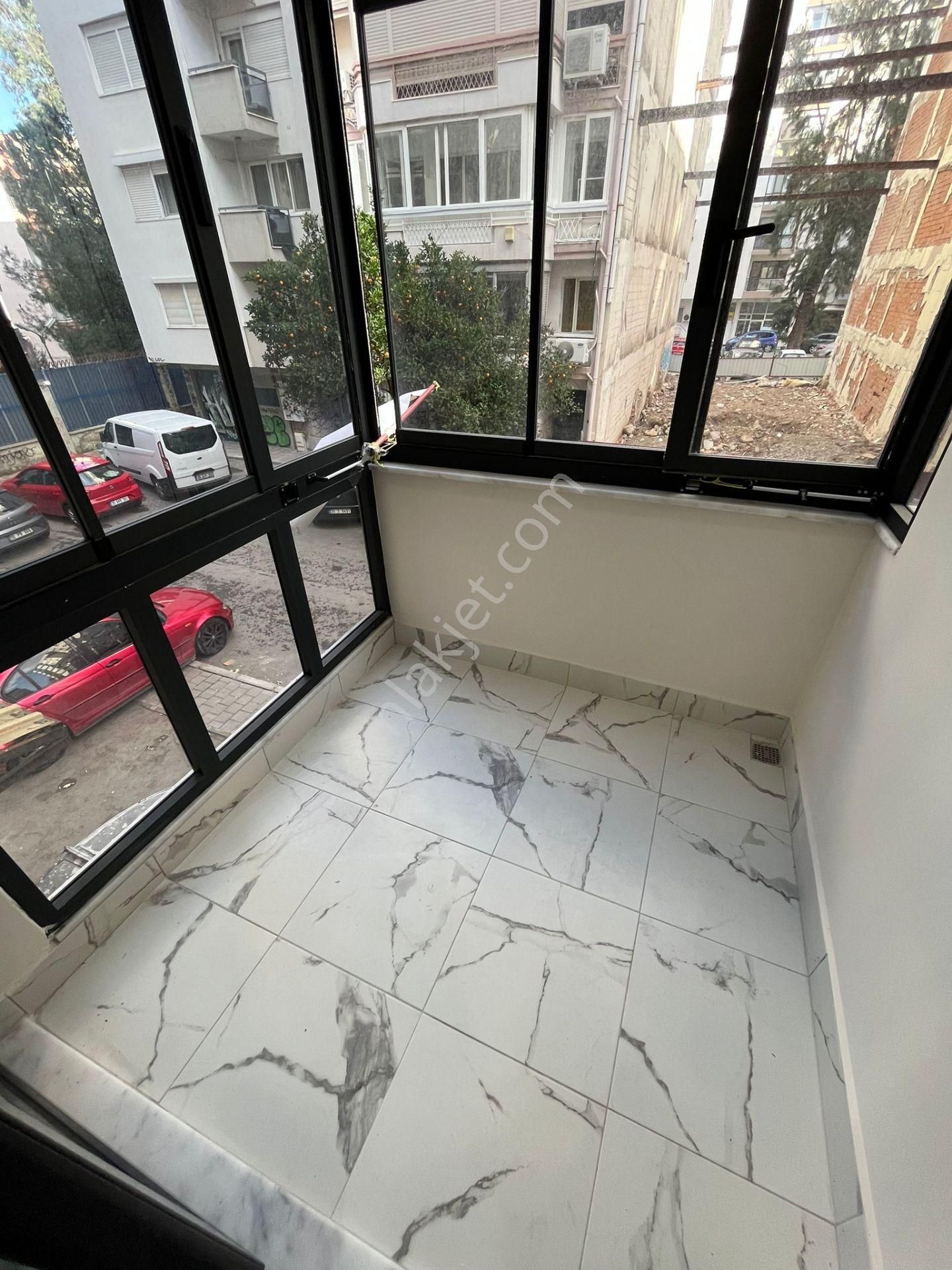 Mithatpaşa Cad. Arakat Full Yapılı 3+1 Asansörlü Daire - Görsel 27