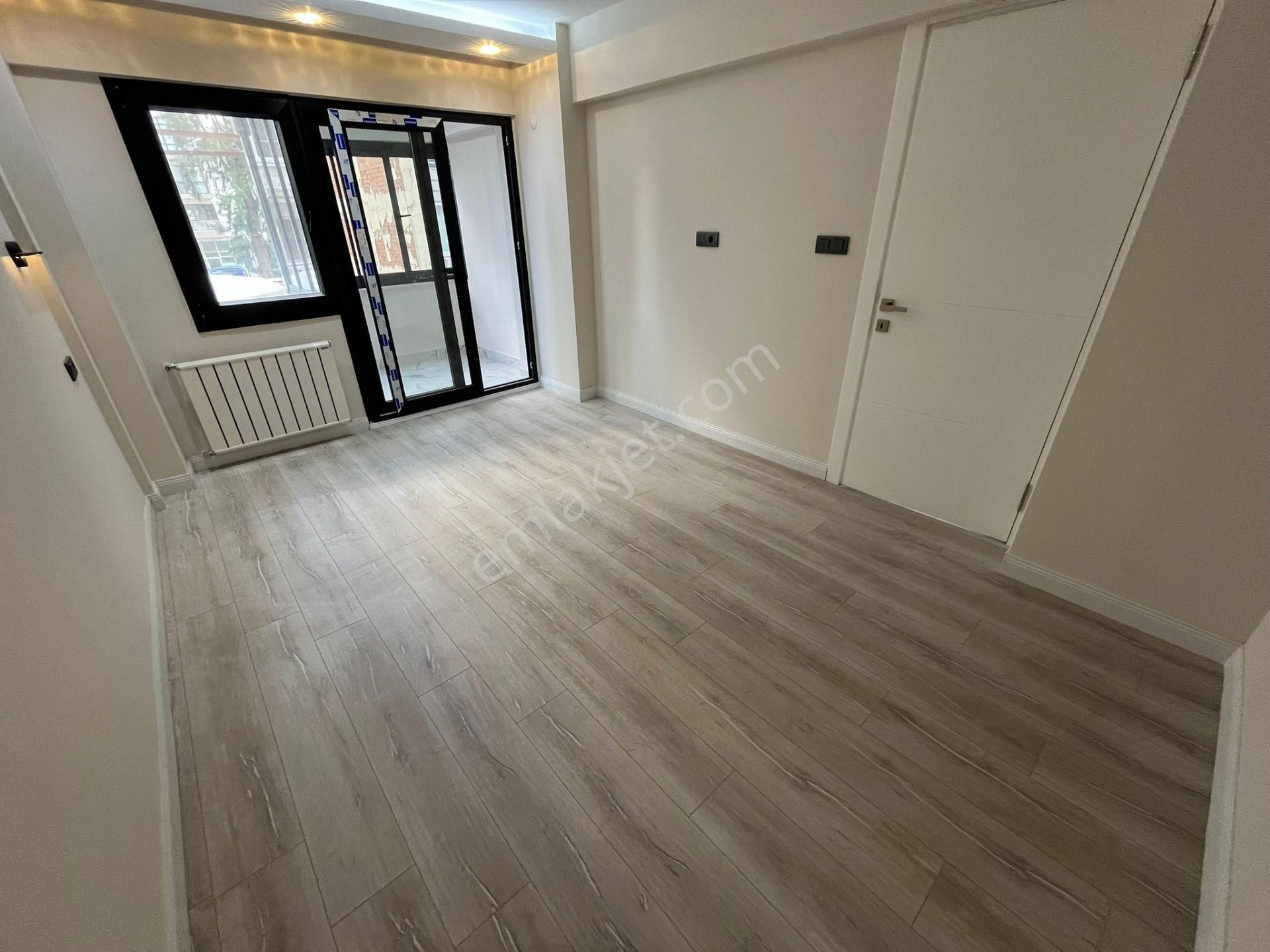 Mithatpaşa Cad. Arakat Full Yapılı 3+1 Asansörlü Daire - Görsel 25