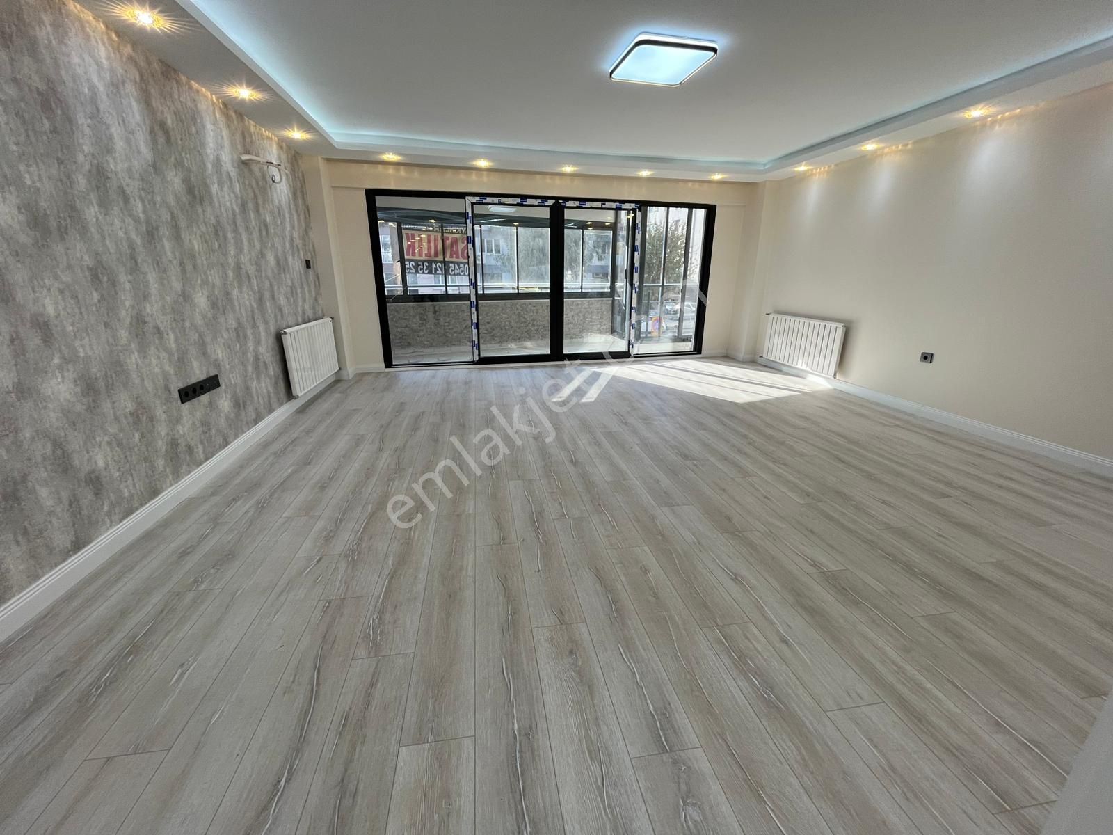 Mithatpaşa Cad. Arakat Full Yapılı 3+1 Asansörlü Daire - Görsel 13