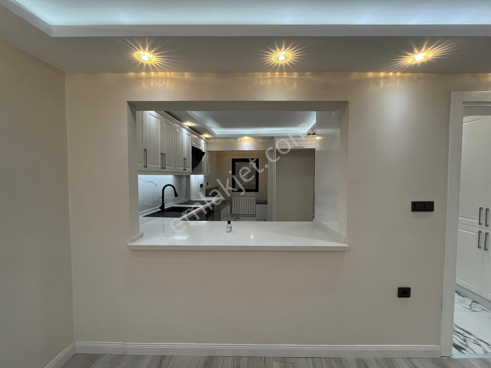 Mithatpaşa Cad. Arakat Full Yapılı 3+1 Asansörlü Daire - Görsel 10