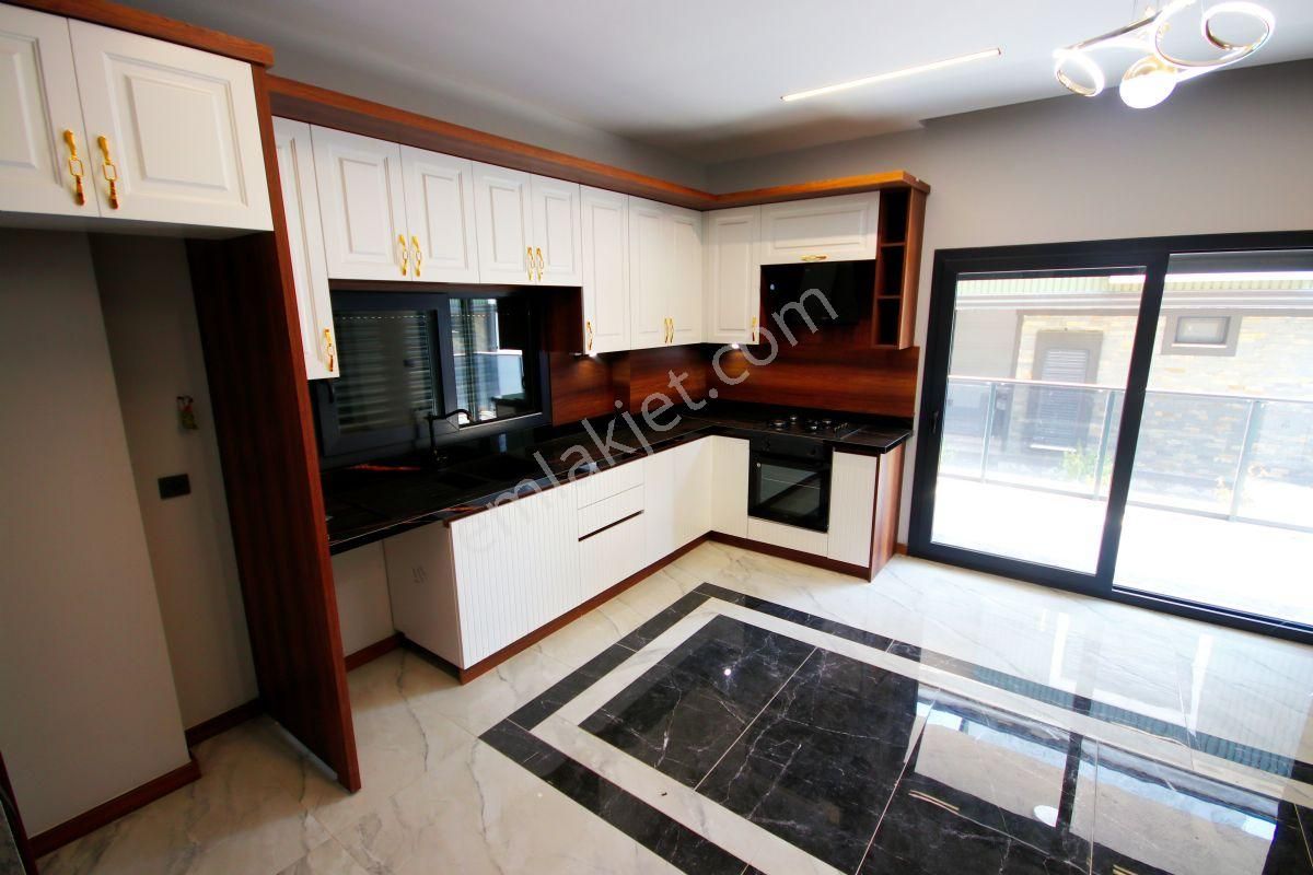 🛑🛑aktif'ten Gürede Sartılık Mimarisi İle Büyüleyen Yerden Isıtmalı Otoparklı 3+1 Villa