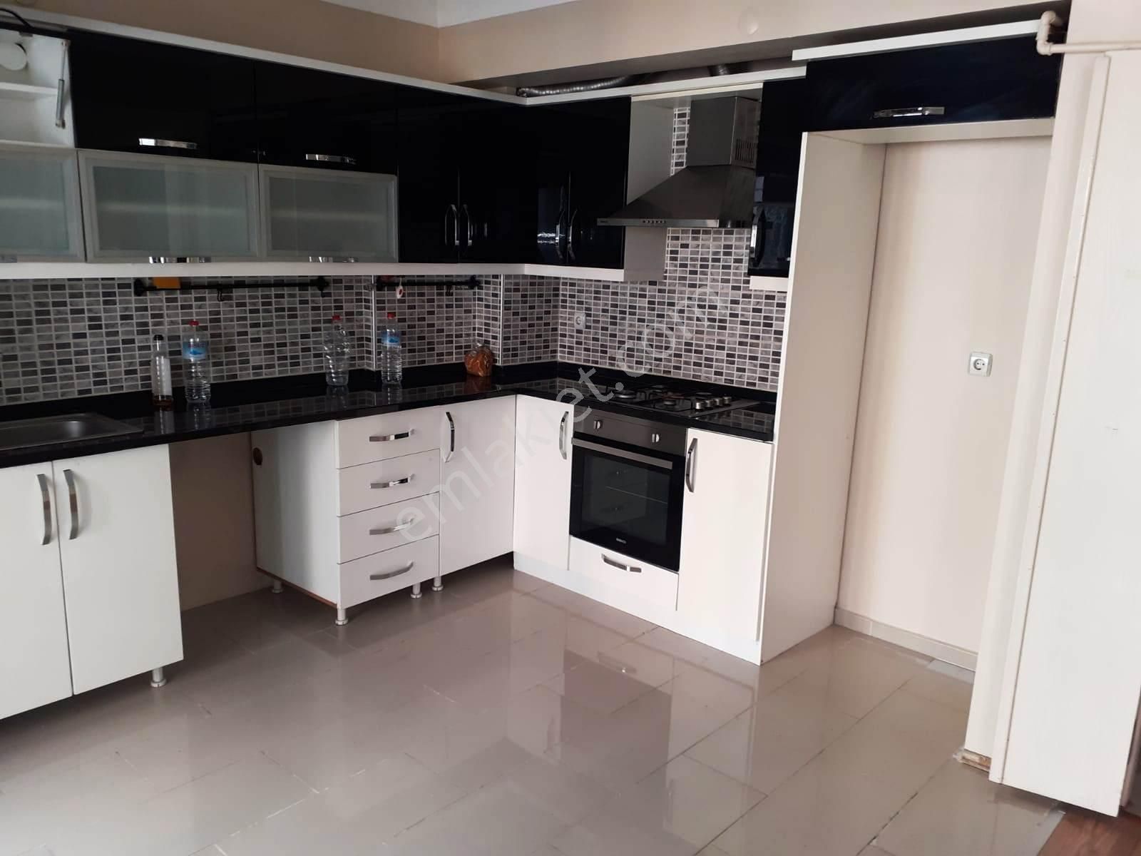 Güneş'ten Şirinyer Metro Yanı 2+1 100m A.kat Balkon A.mutfak - Görsel 15