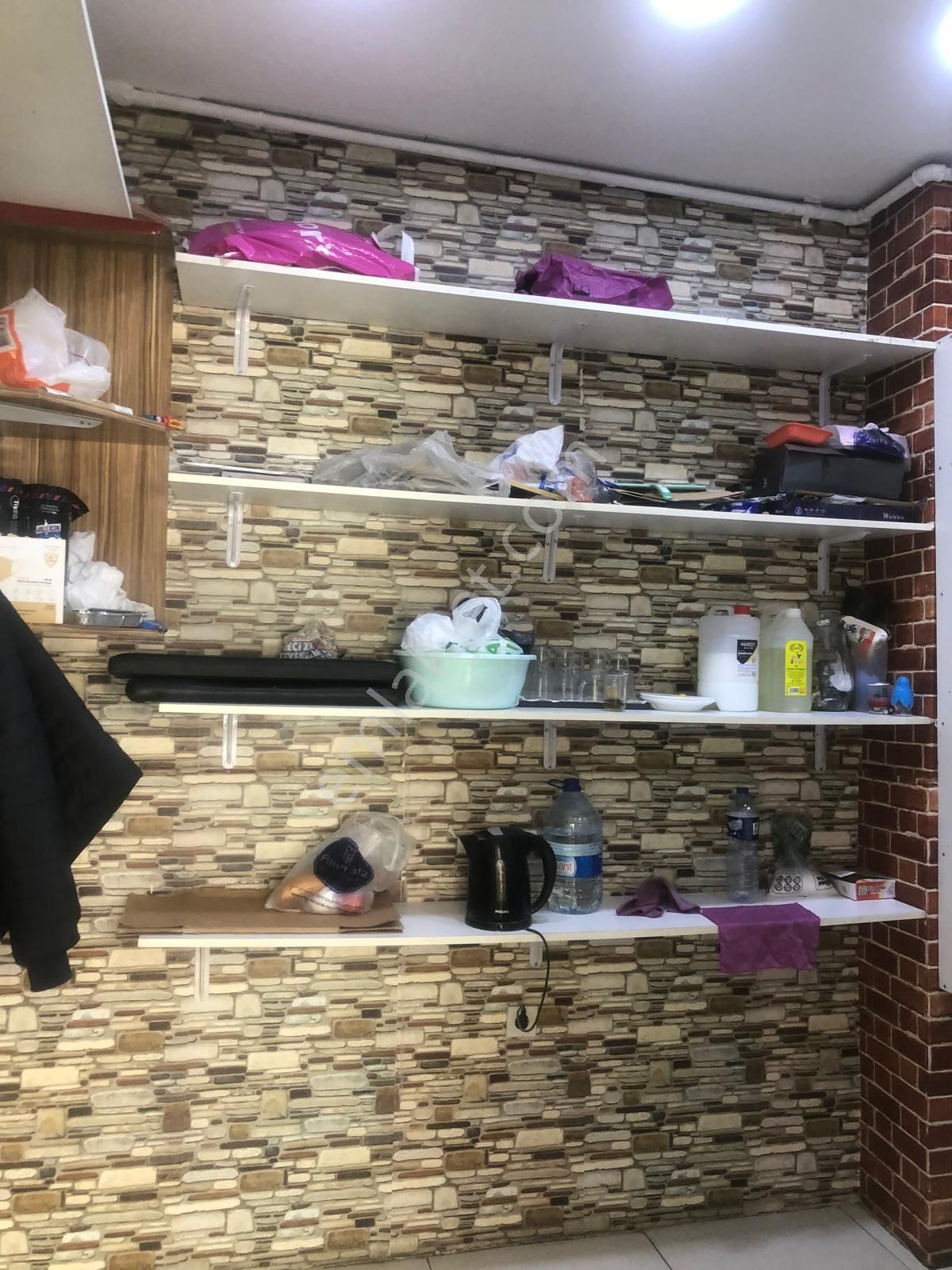 Demetevlerin En İşlek Caddesinde Satılık Dükkan - Görsel 2