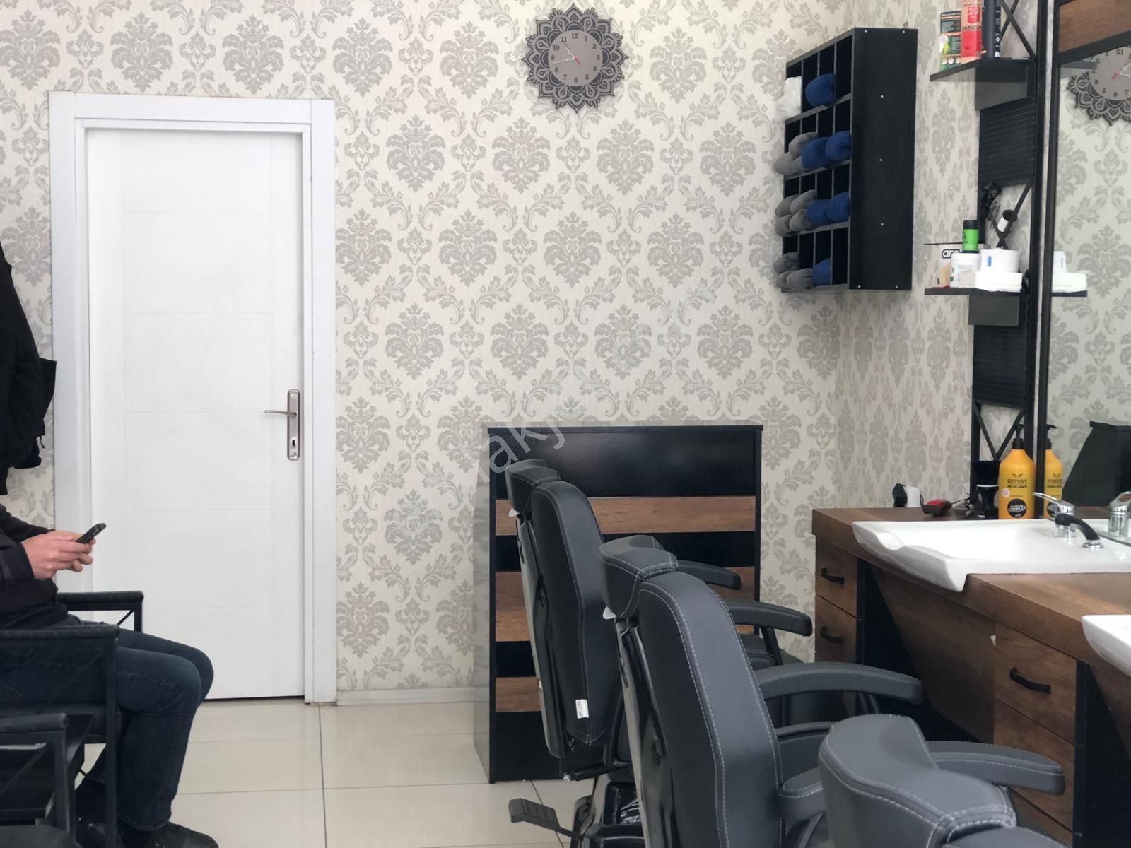 Demetevlerin En İşlek Caddesinde Satılık Dükkan - Görsel 8