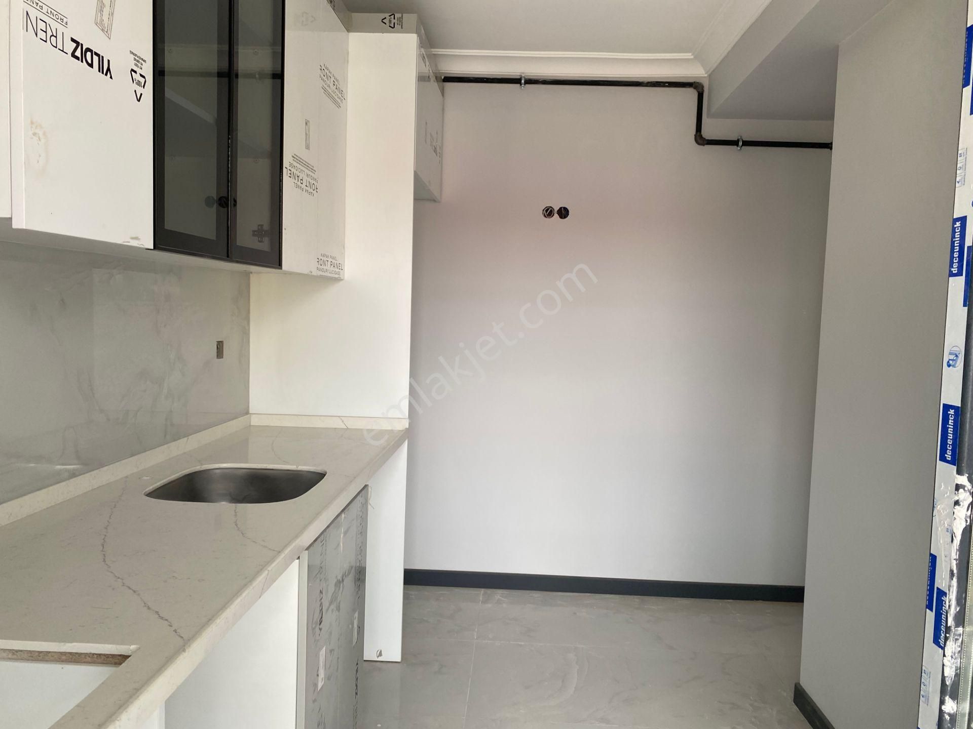 Avrupa Emlak Tan Esenler Fatih Mh 90m² 2+1 4.kat,sıfır Bina,tek Daire Üzerine,asansörlü,satılık - Görsel 6