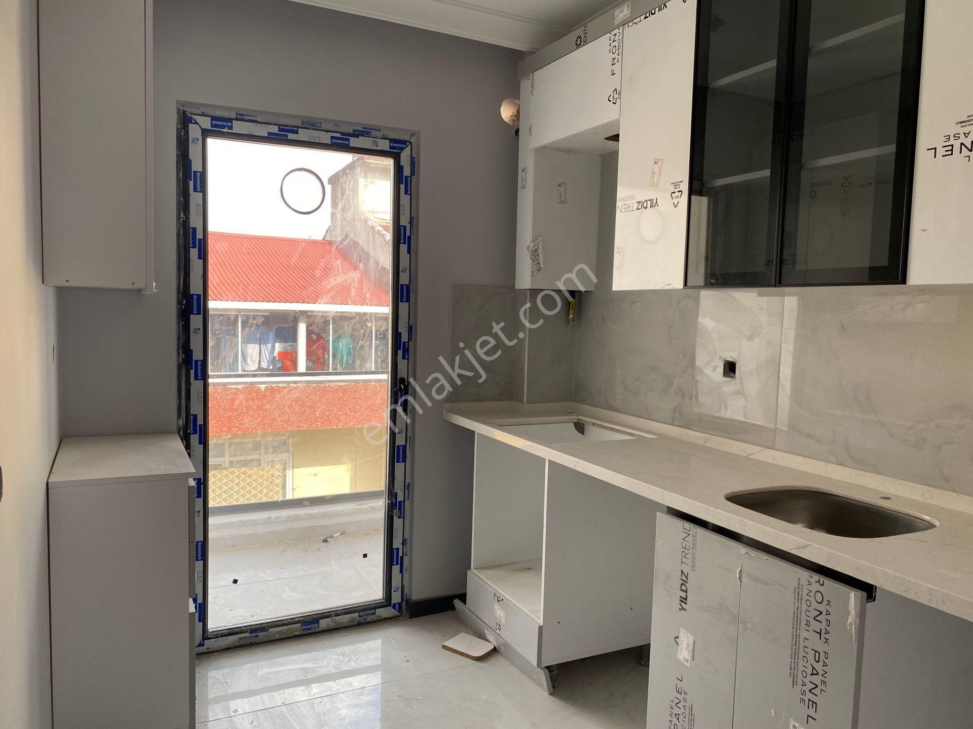 Avrupa Emlak Tan Esenler Fatih Mh 90m² 2+1 4.kat,sıfır Bina,tek Daire Üzerine,asansörlü,satılık - Görsel 4
