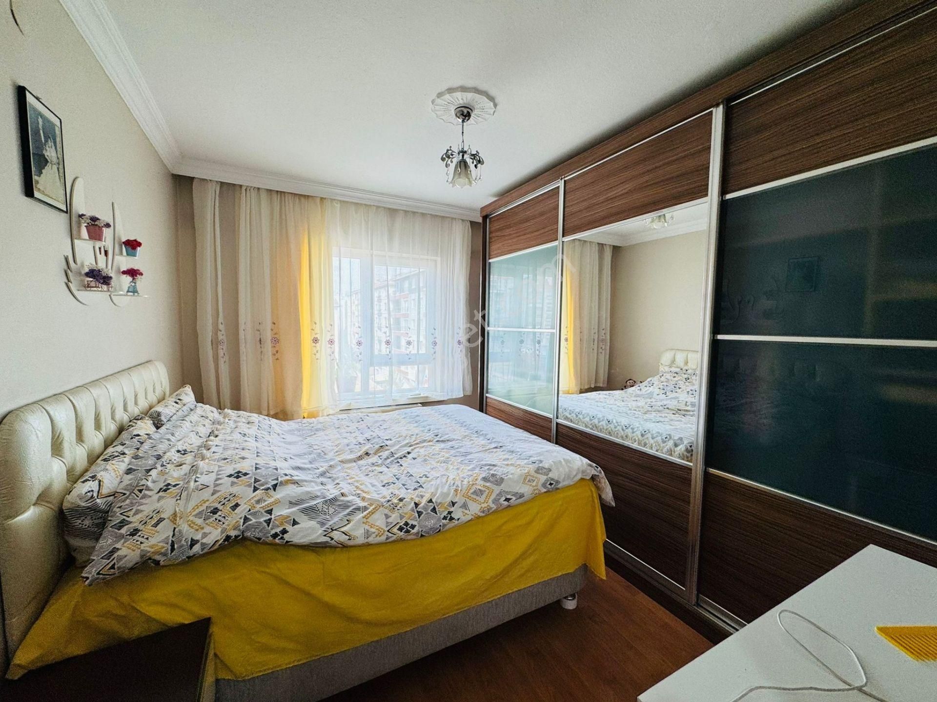 Beşikkaya Mahallesinde 3+1 3. Katta Satılık Daire !! - Görsel 9