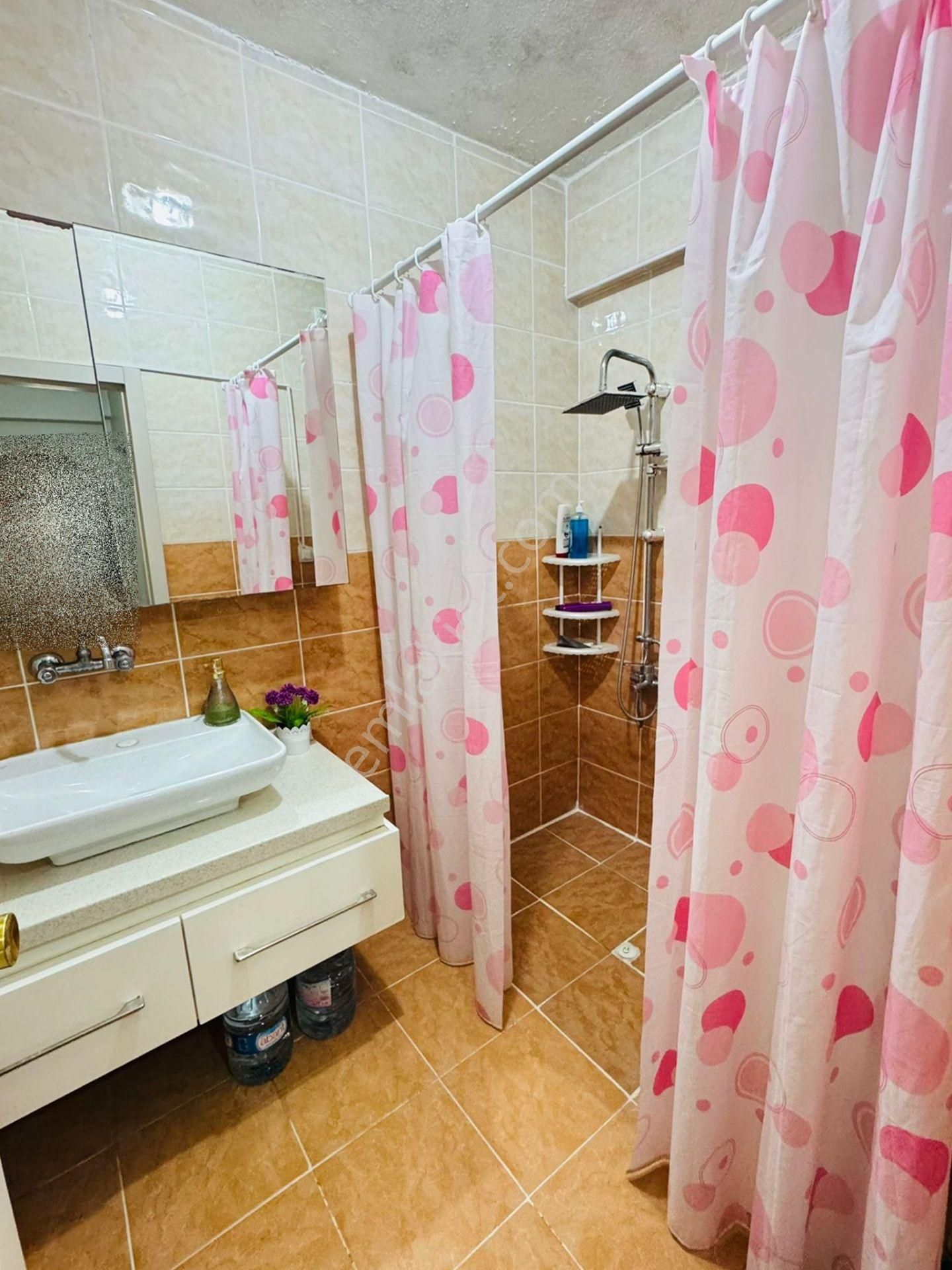 Beşikkaya Mahallesinde 3+1 3. Katta Satılık Daire !! - Görsel 14