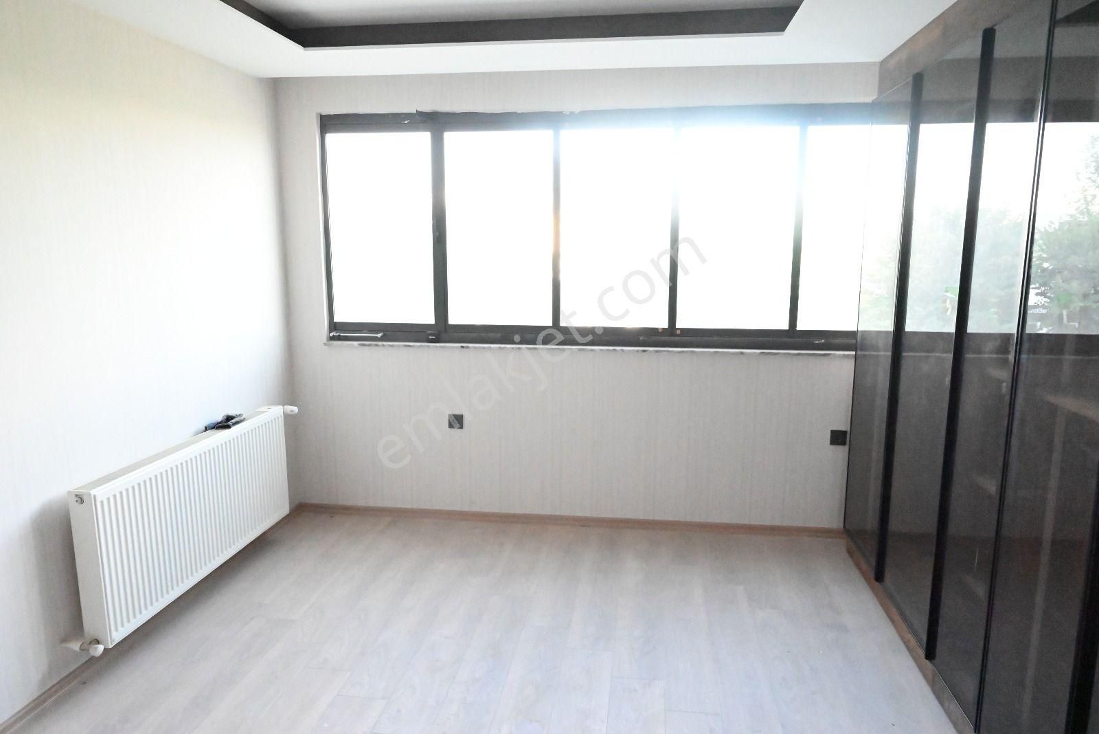 Ultra Lüks Site İçerisinde Havuzlu Doğal Gazlı 2+1 Satılık Daire - Görsel 15