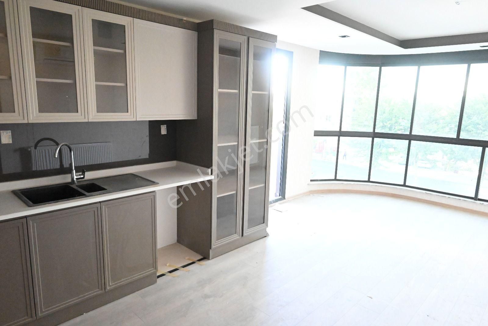 Ultra Lüks Site İçerisinde Havuzlu Doğal Gazlı 2+1 Satılık Daire - Görsel 9