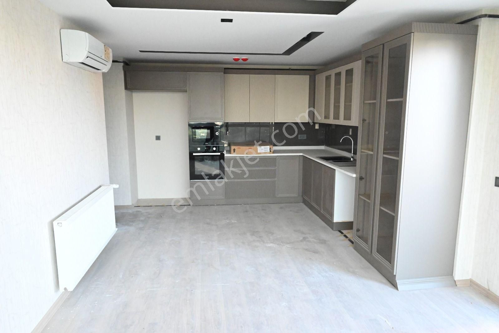 Ultra Lüks Site İçerisinde Havuzlu Doğal Gazlı 2+1 Satılık Daire - Görsel 5