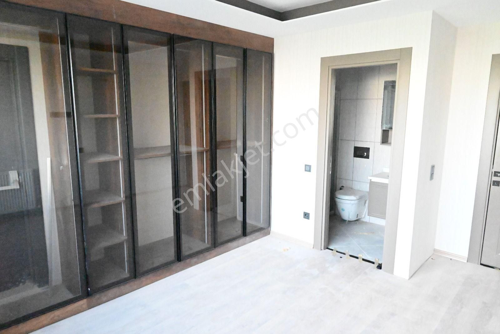 Ultra Lüks Site İçerisinde Havuzlu Doğal Gazlı 2+1 Satılık Daire - Görsel 14