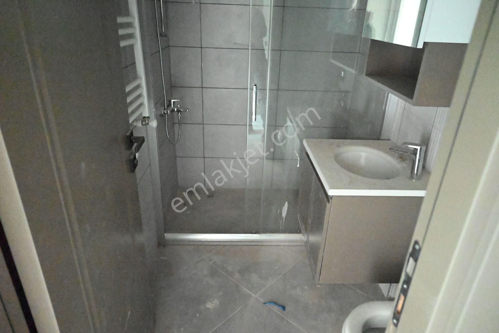 Ultra Lüks Site İçerisinde Havuzlu Doğal Gazlı 2+1 Satılık Daire - Görsel 32