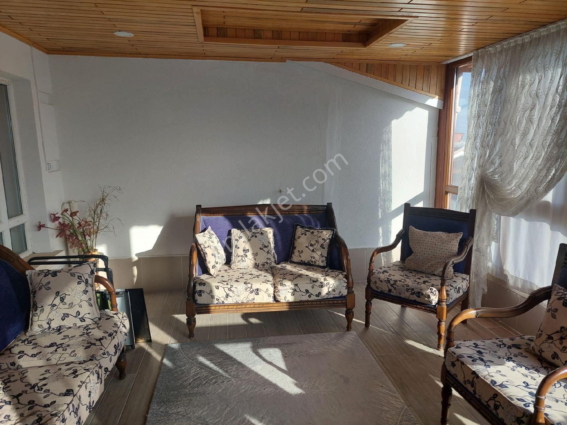 Sahibinden Eşyalı Teras - Görsel 13