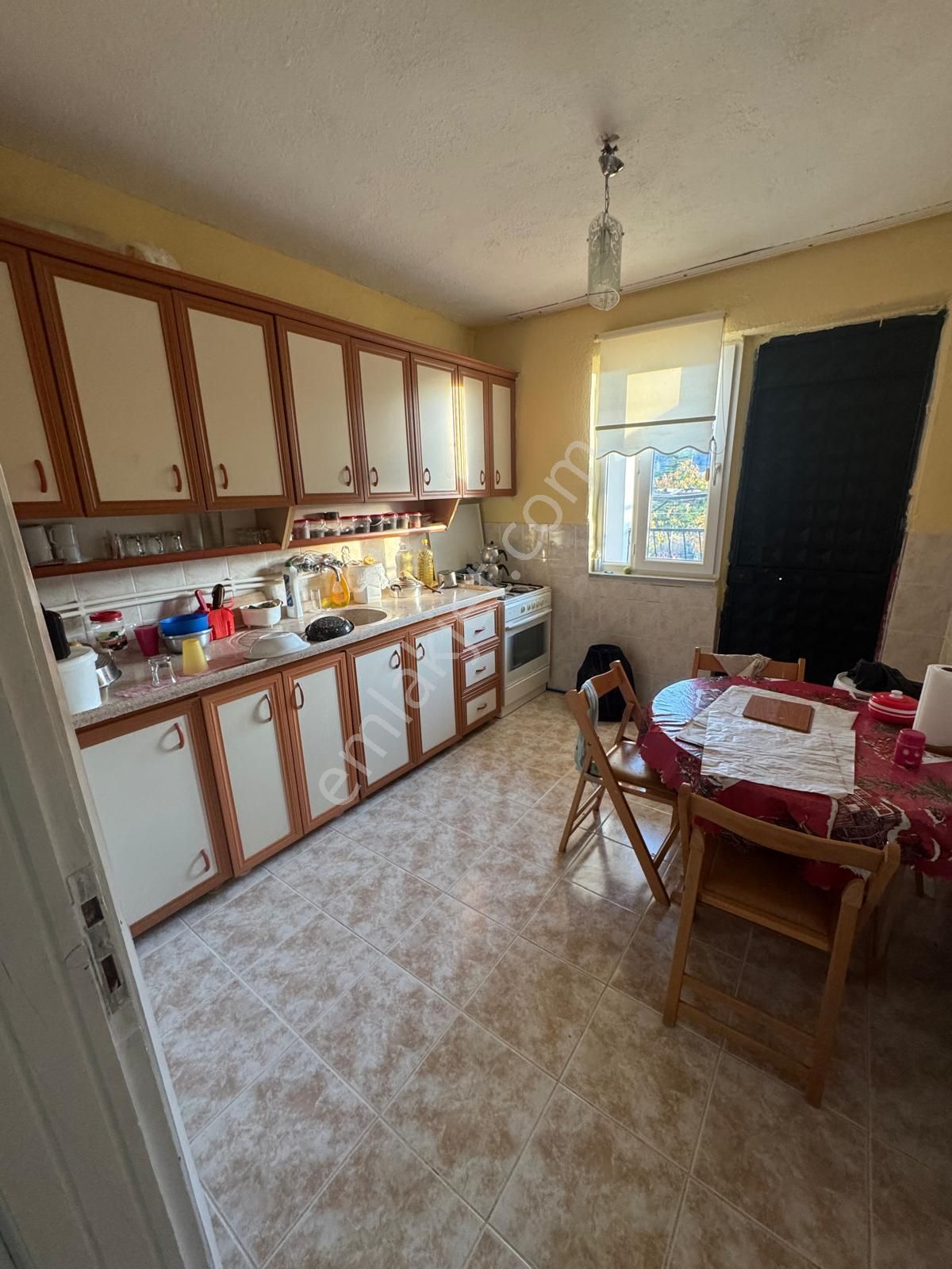 Tufanbeyli Bozgüney Mahallesinde Kaçırılmayacak Geniş Bahçeli Müstakil 2 Katlı Ev Ve Büyük Bahçesi - Görsel 8