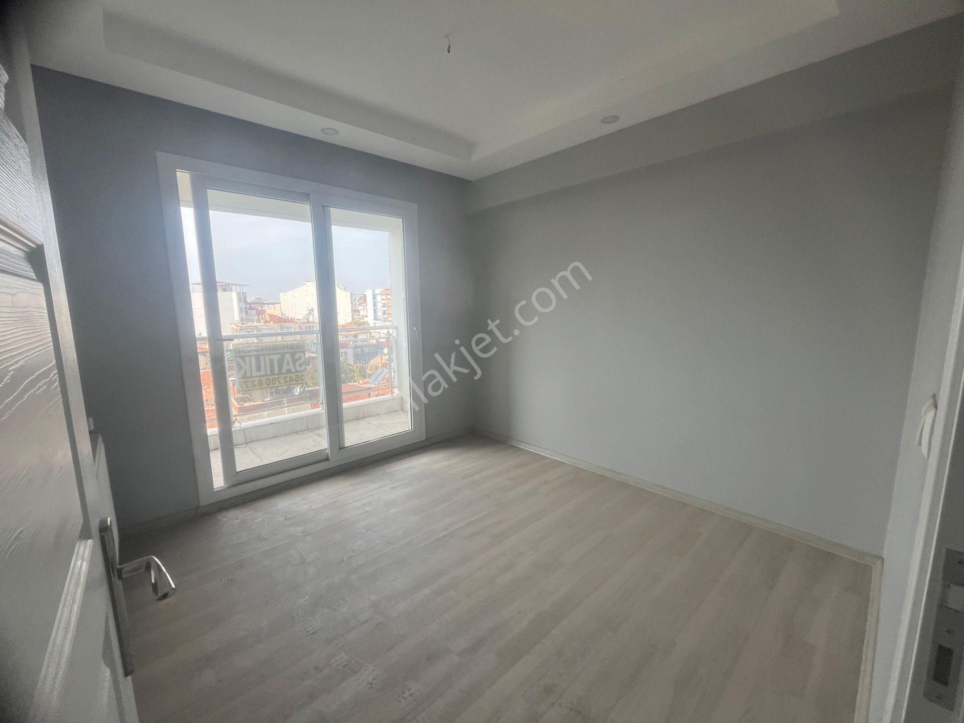 Salihli Erdem Emlaktan Acısu Cadde Üzeri 3+1 Satılık Daire - Görsel 10