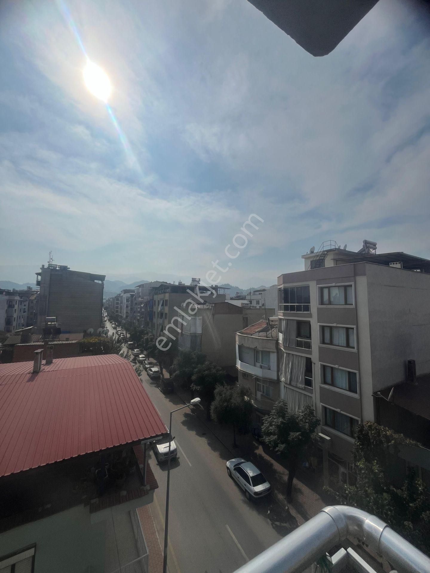 Salihli Erdem Emlaktan Acısu Cadde Üzeri 3+1 Satılık Daire - Görsel 5
