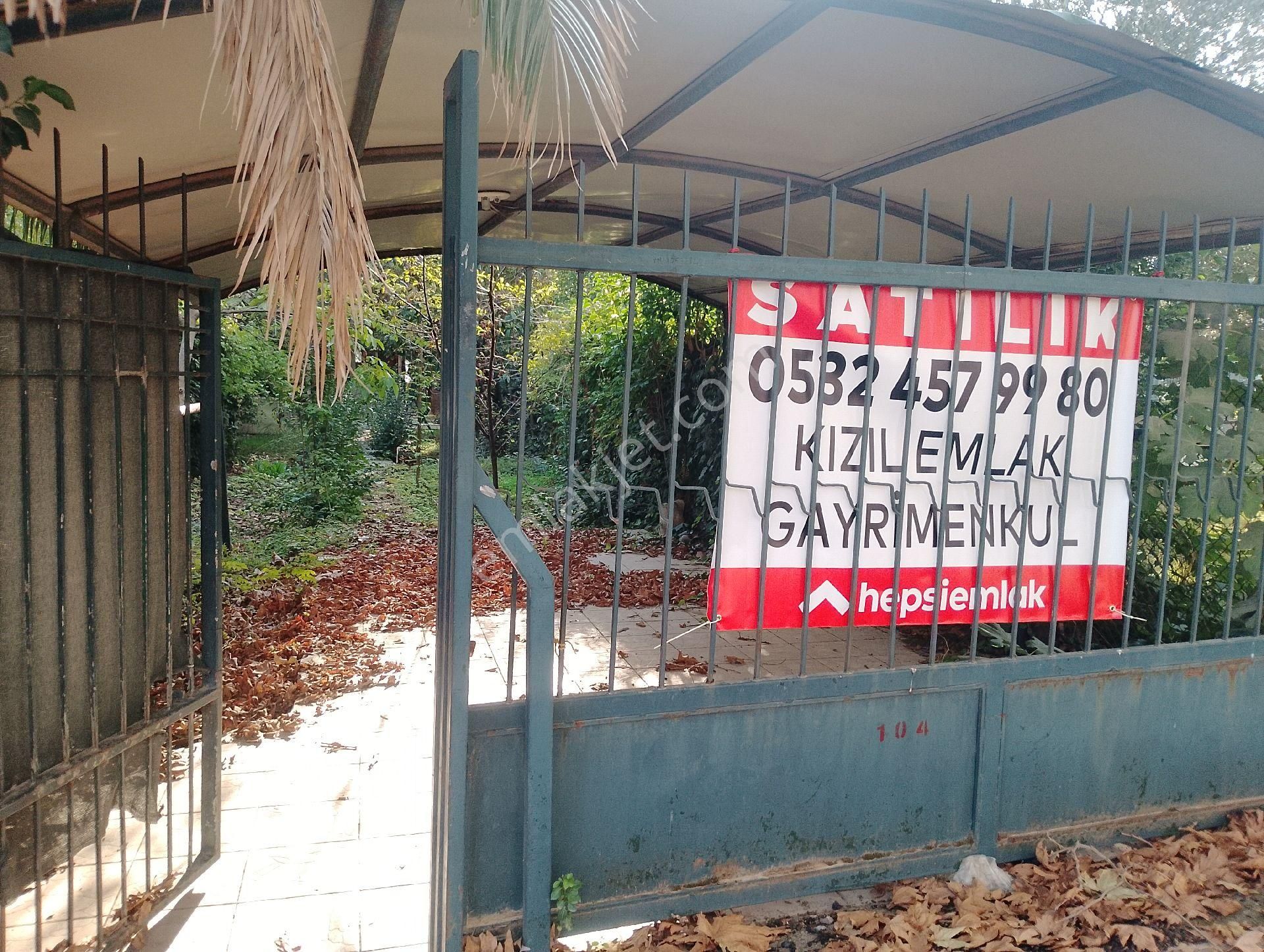 Körfez Mimarsinan Da Denize Sıfır Tripleks 518m2 Arsa İçinde