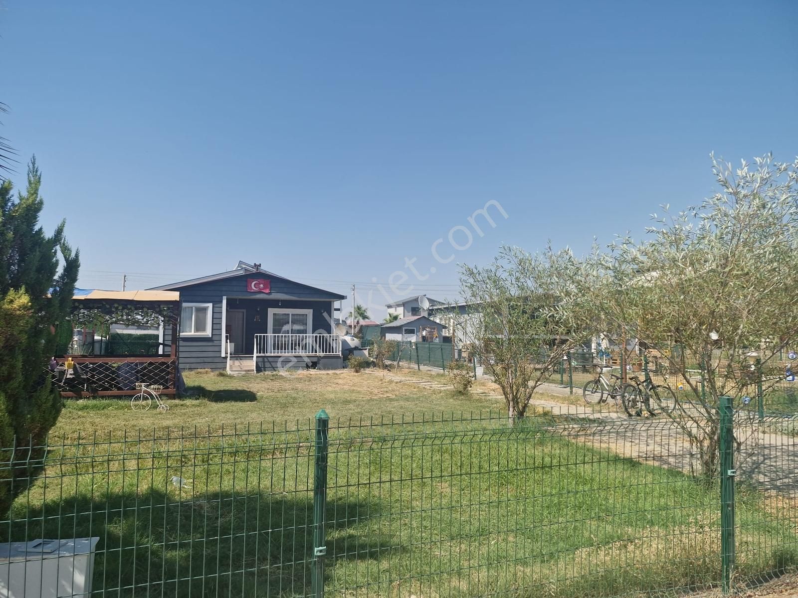 Menderes Babil Hobi Bahçelerinde Satılık Arsa Ve Prefabrik Evi - Görsel 4