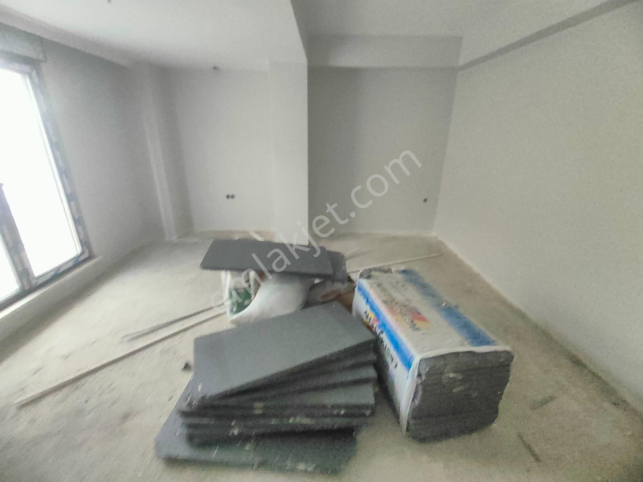 Emlak Dünyasından Altıntepede 2+1 Bahçe Kullanımlı Ters Dubleks - Görsel 7