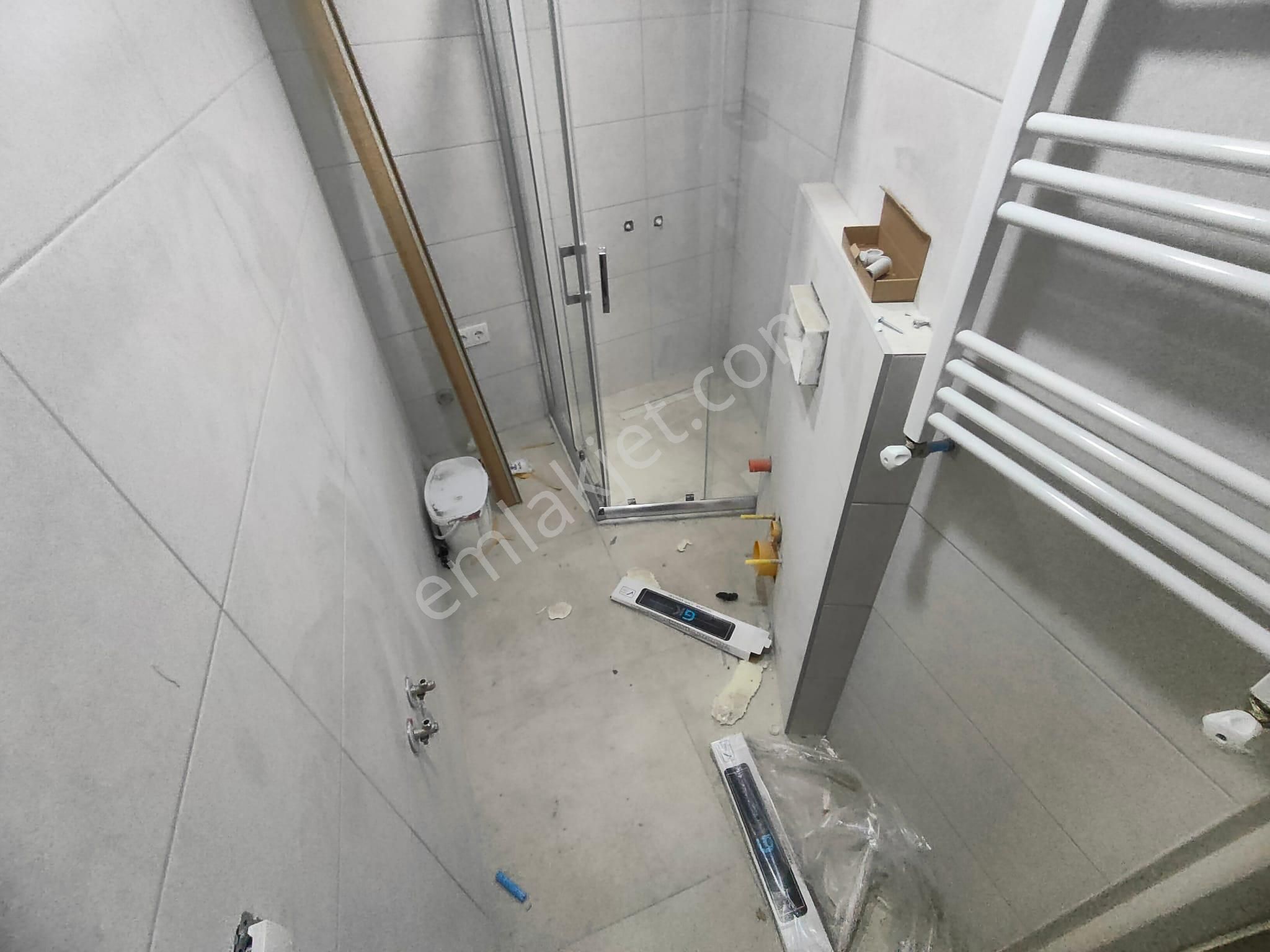 Emlak Dünyasından Altıntepede 2+1 Bahçe Kullanımlı Ters Dubleks - Görsel 13