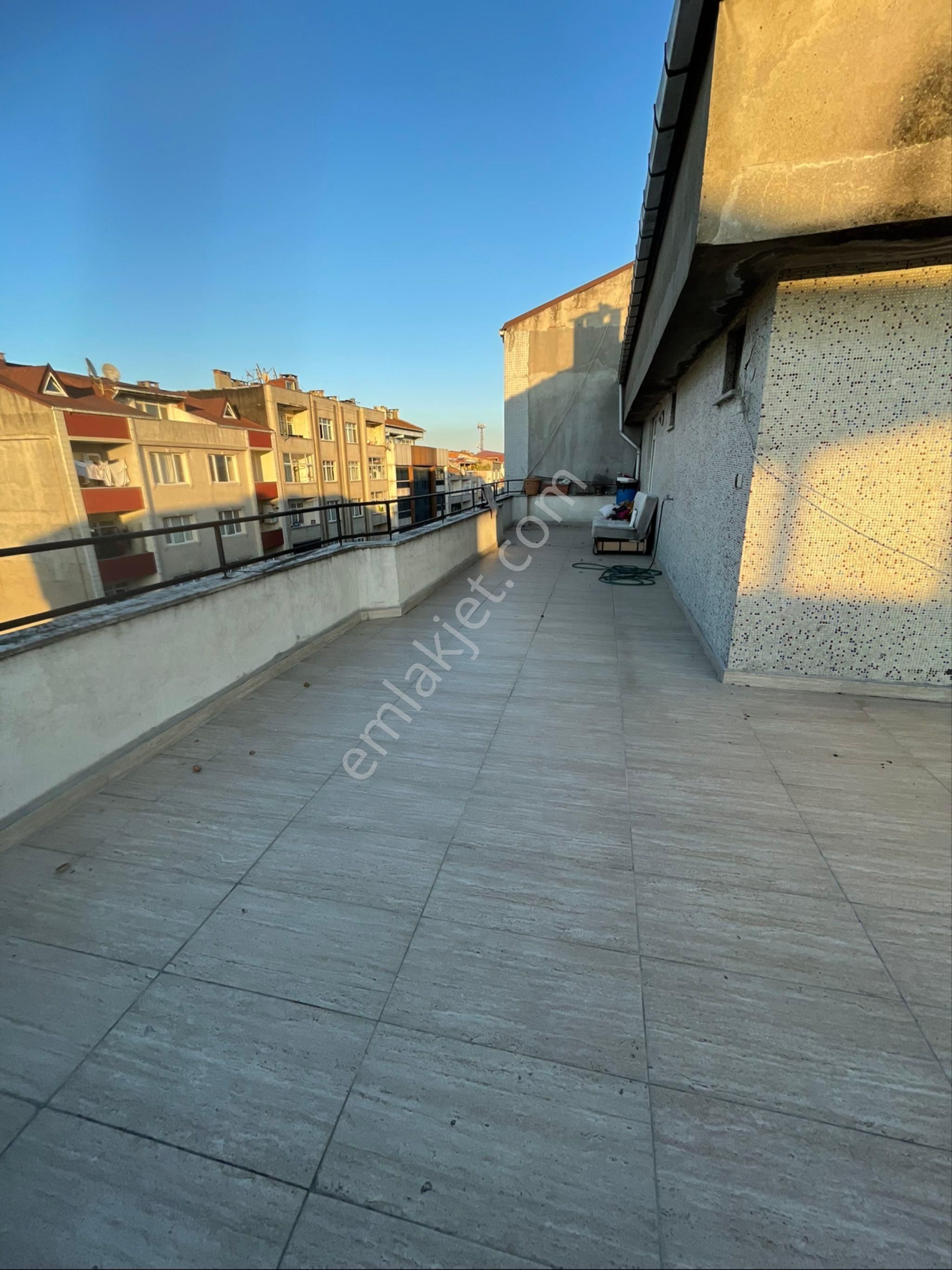 Aydoğan’dan Dörtyol Cadde Üzeri Satılık Çatı Katı Daire - Görsel 32