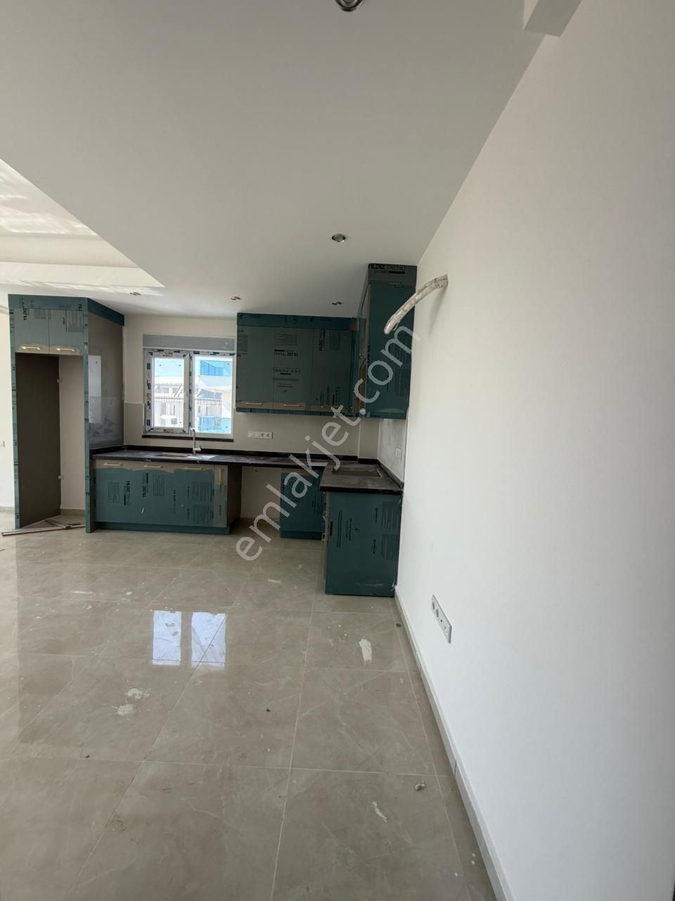 Mahmutlar 2+1 Site İçi Deniz Manzaralı - Görsel 26
