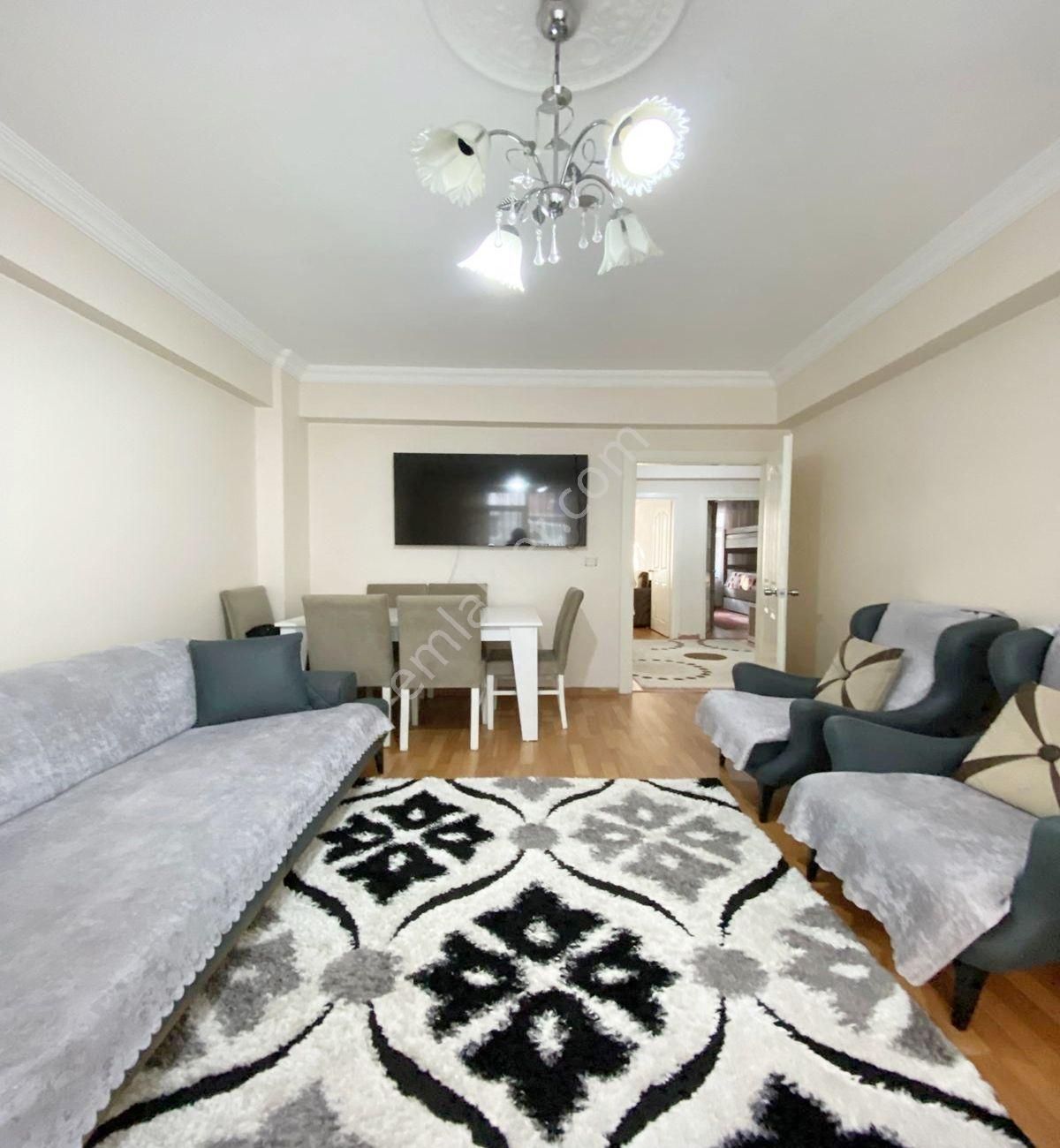 Avcılar Ambarlıda 2+1 15 Yaşında Satılık Daire - Görsel 5