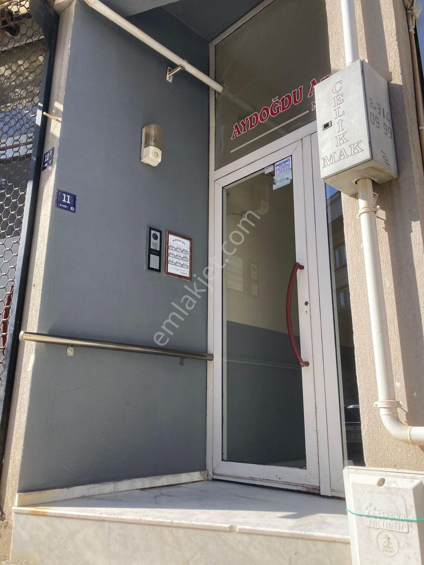 Salı Pazarı Caddesi'nde Satılık 3+1 Daire (asansörlü, 120m²) - Görsel 4