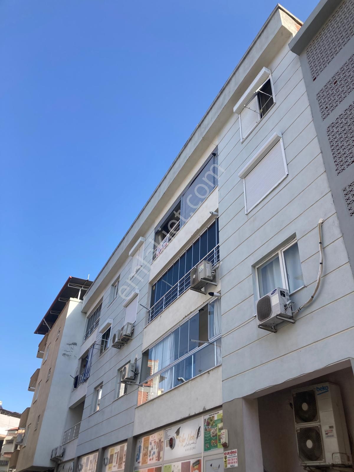 Salı Pazarı Caddesi'nde Satılık 3+1 Daire (asansörlü, 120m²) - Görsel 30
