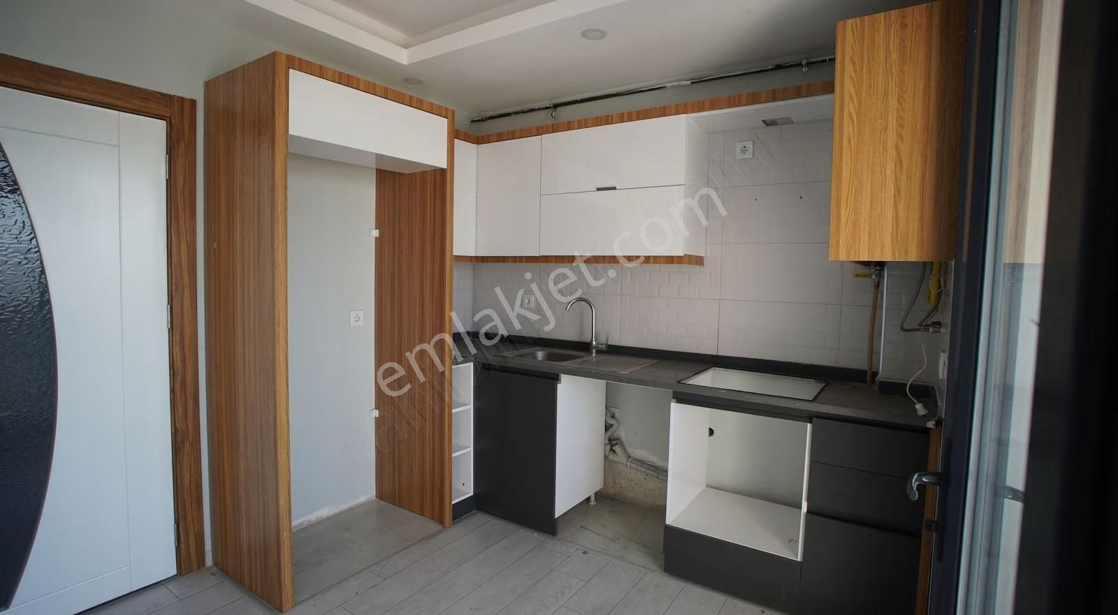 Doğru Gayrimenkulden 7/24 Güvenlikli Havuzlu Site İçerisinde 2+1 - Görsel 29