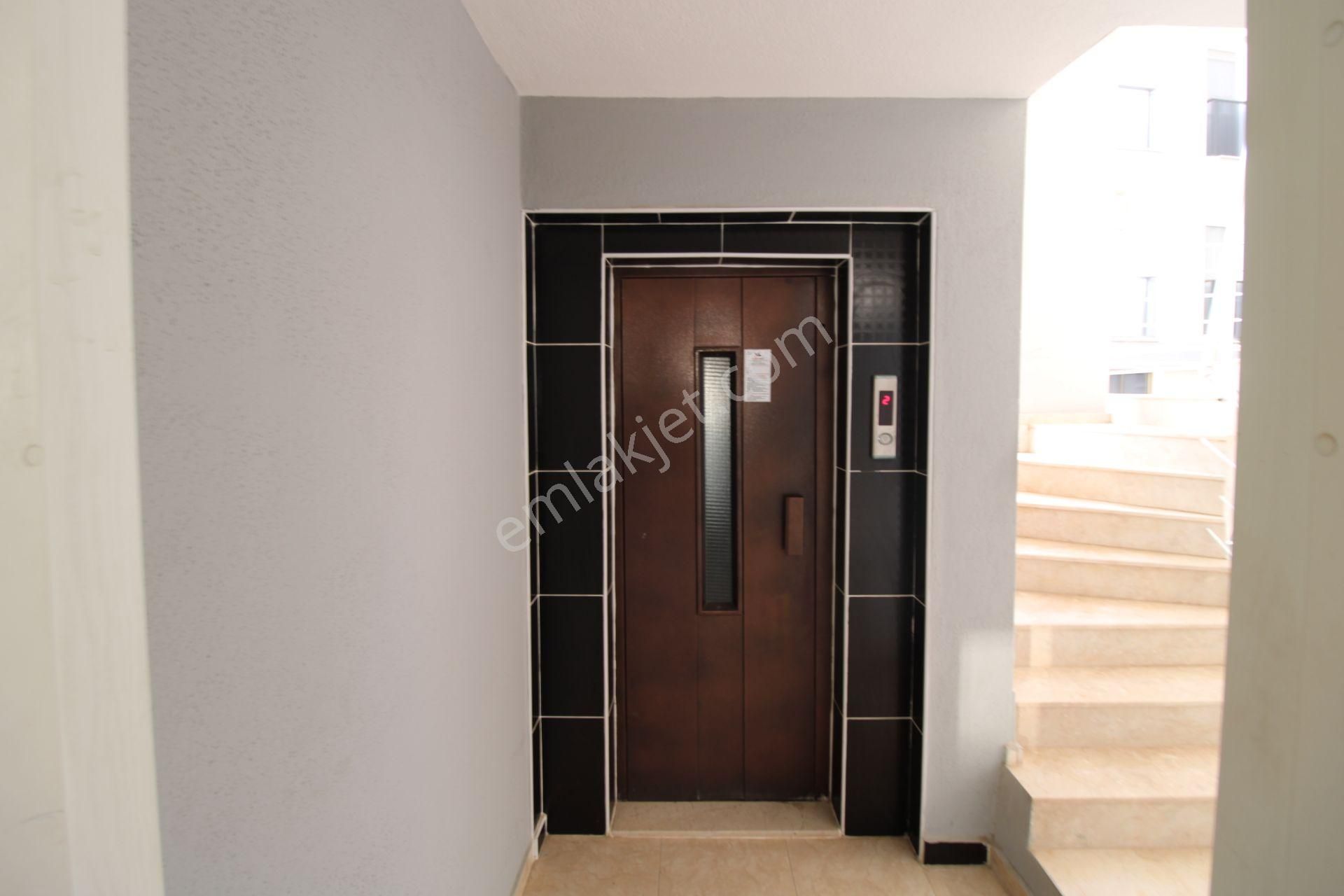 Aydın Didim Altınkum Mahallesi Denize 50 Mt Mesafede 2+1 Ayrı Mutfak Asansörlü - Görsel 2