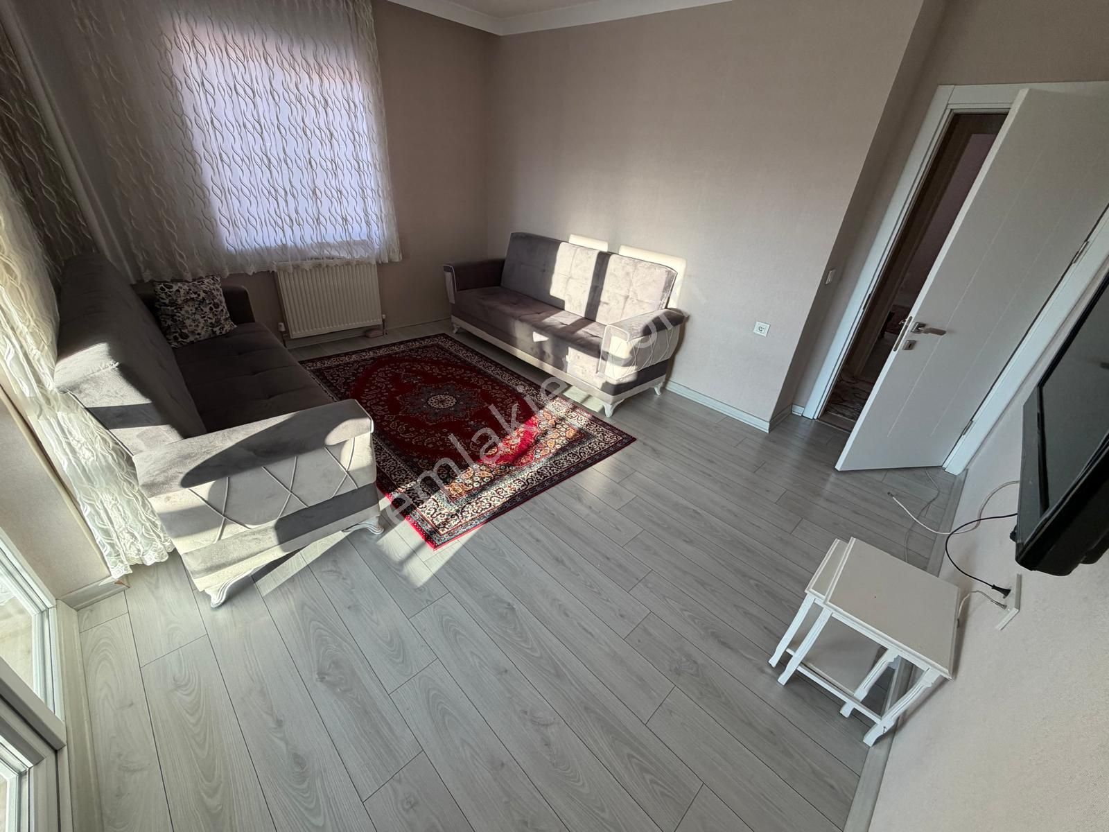 Sym'den Pınarbaşı Mh Ara Katta Asansörlü Ebeveny Banyolu Full Yapılu Geniş 4+1 Dairee!!! - Görsel 12