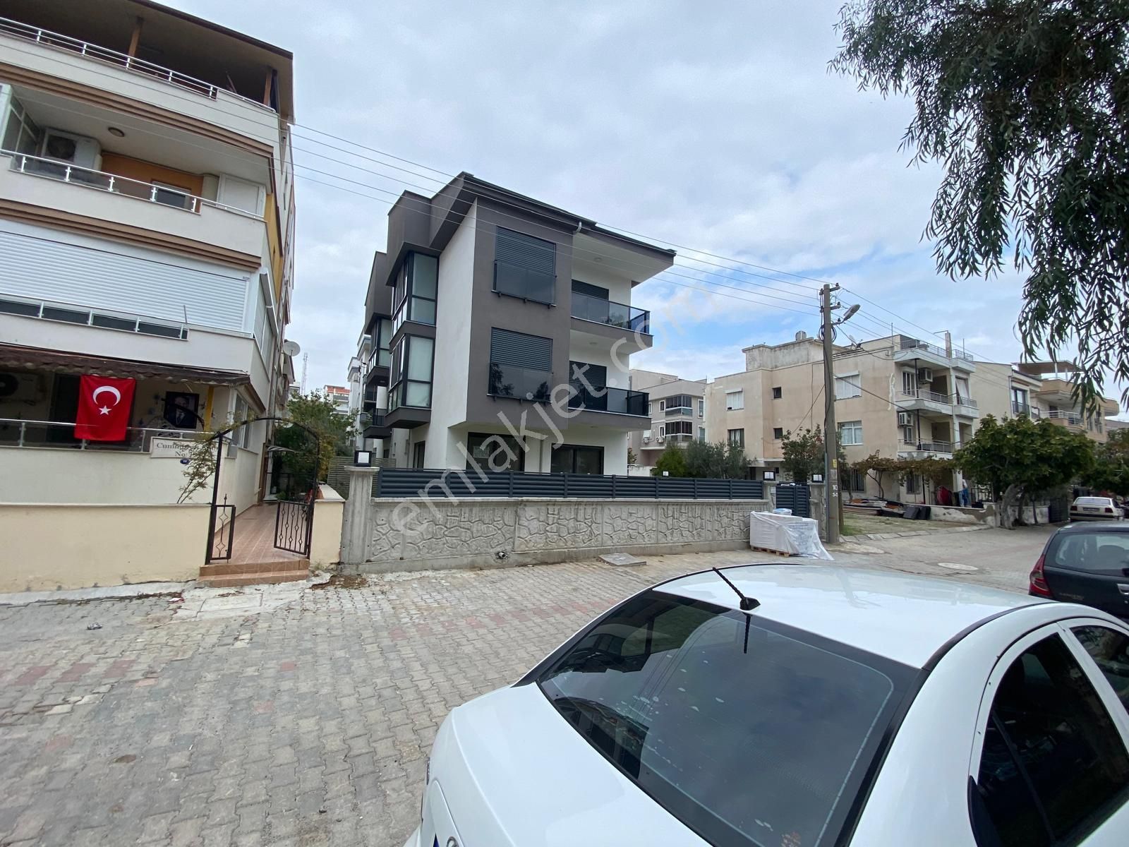 Egenin İncisi Çandarlı Merkezde 2+1 Satılık Daire - Görsel 19