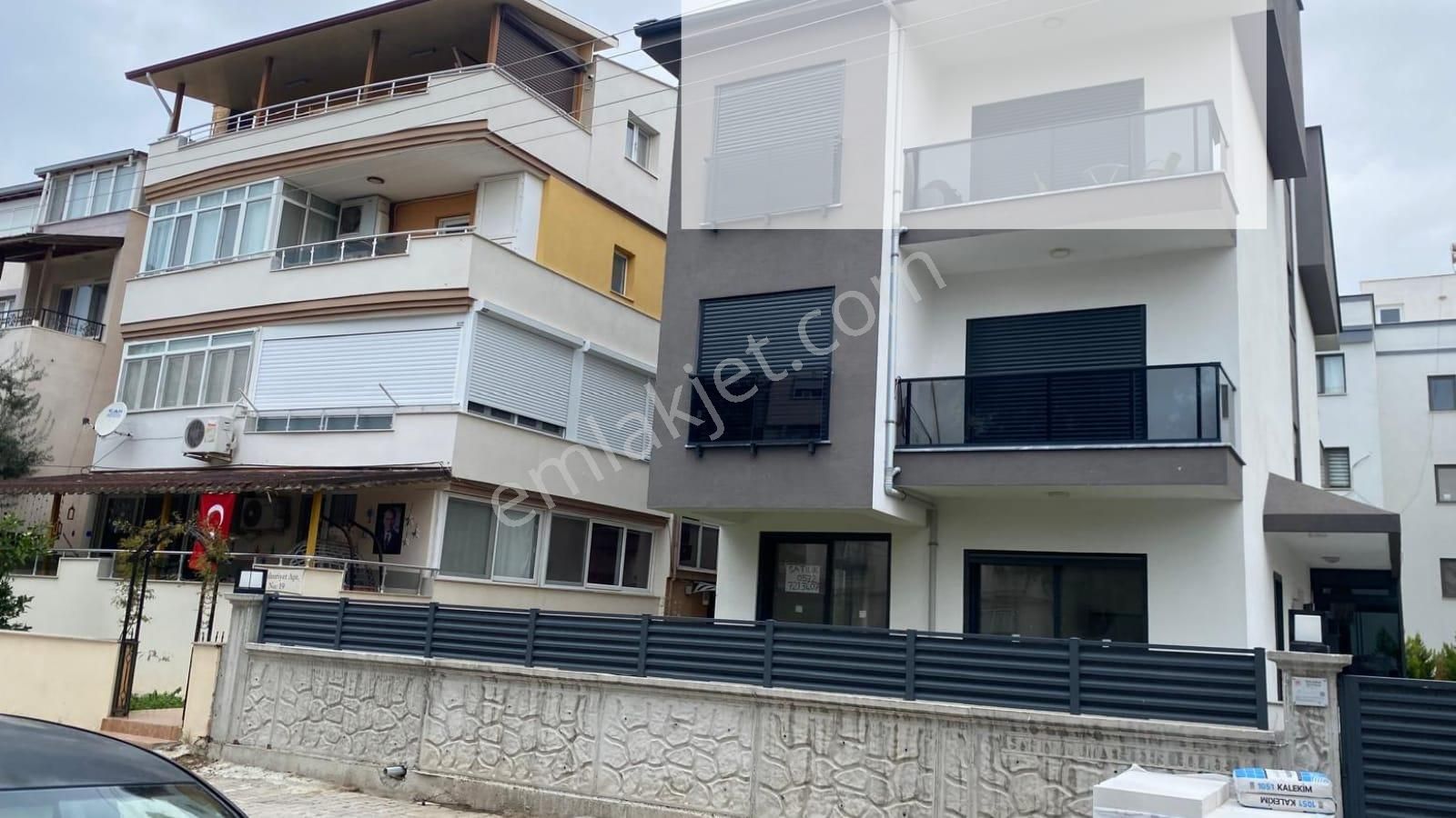 Egenin İncisi Çandarlı Merkezde 2+1 Satılık Daire - Görsel 2